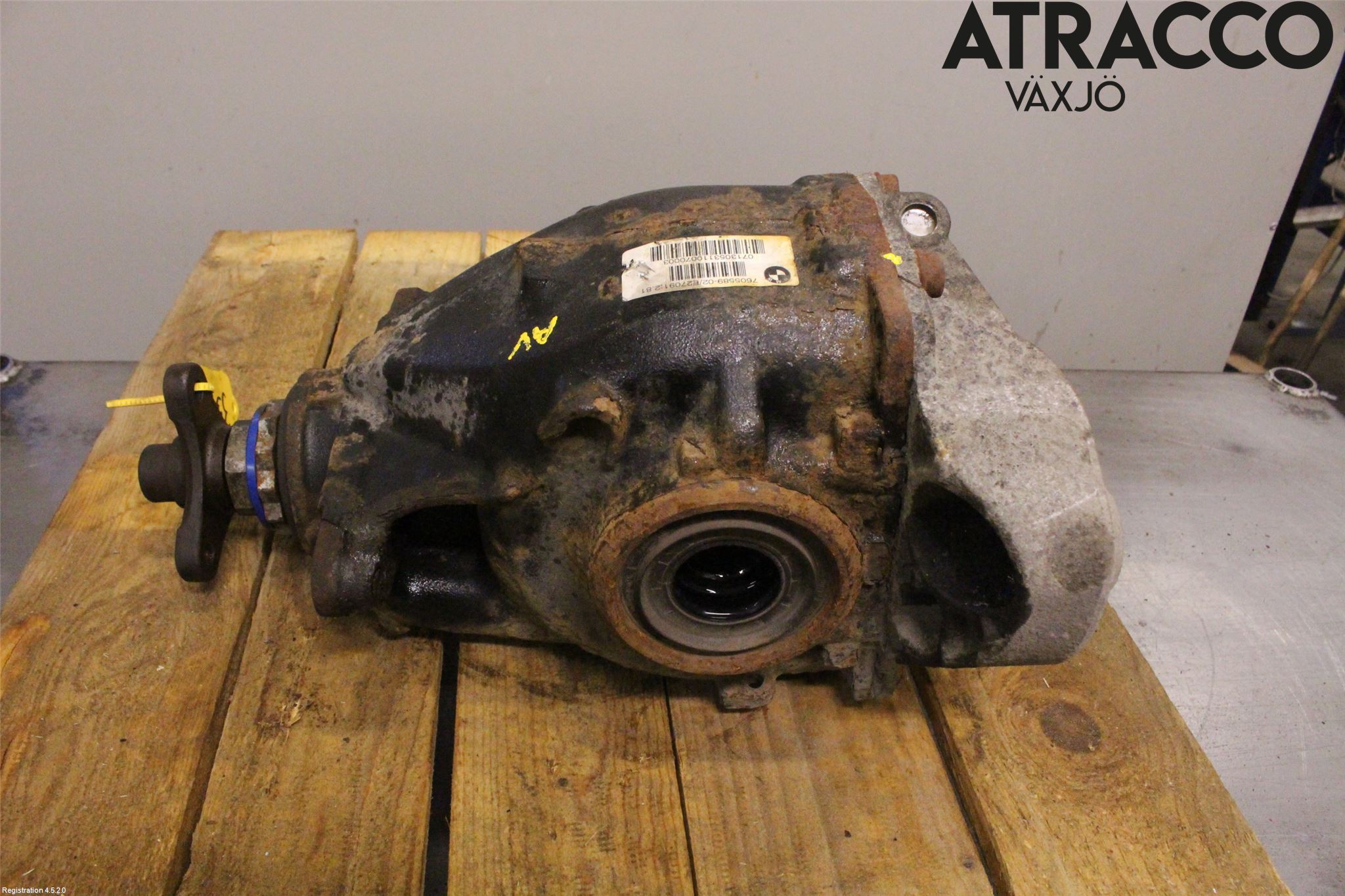 BMW 3 F30/F31/F80 12-19 Bakaksel Kardang Bak -Diff