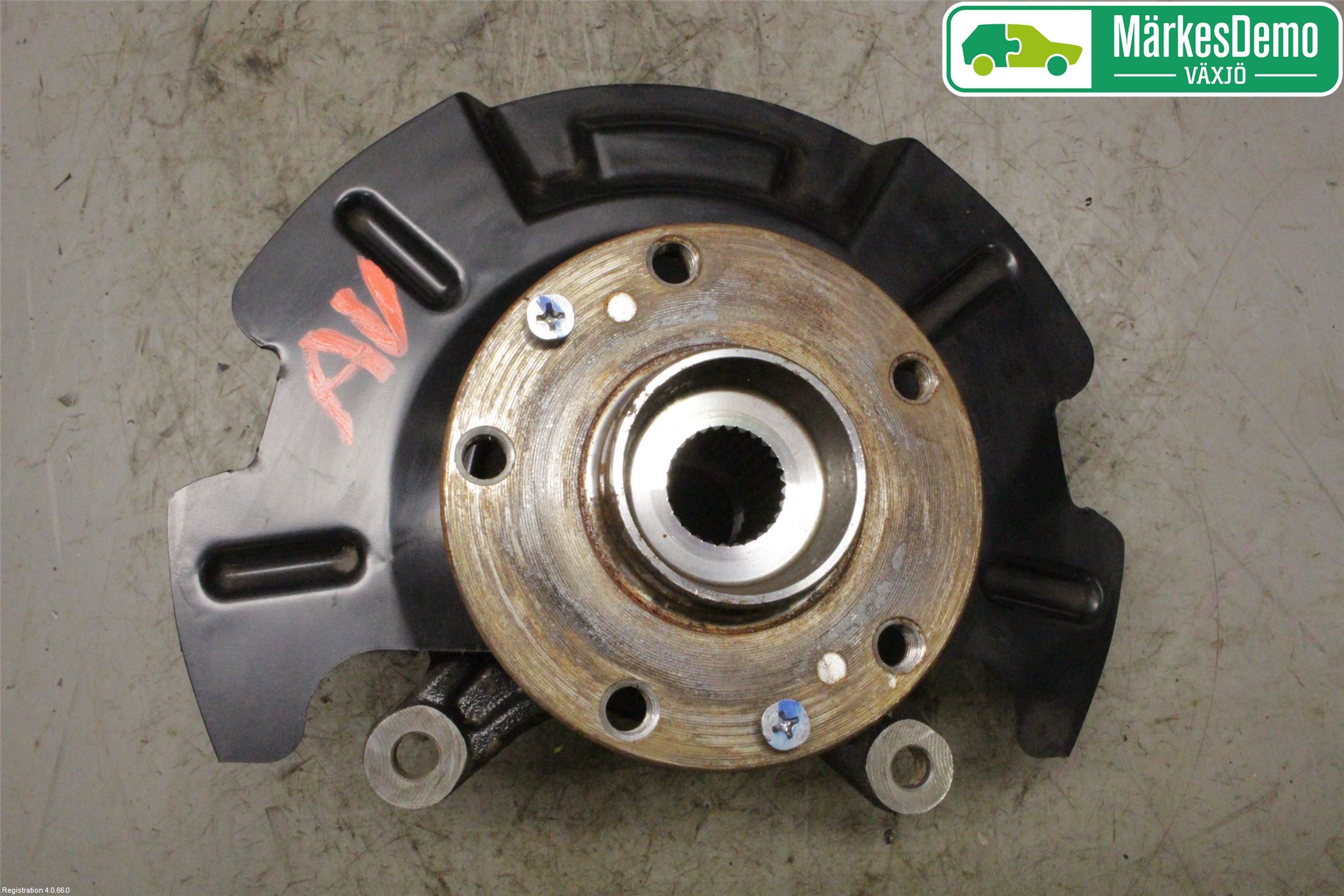 Suzuki VITARA 15- Spindel Vf