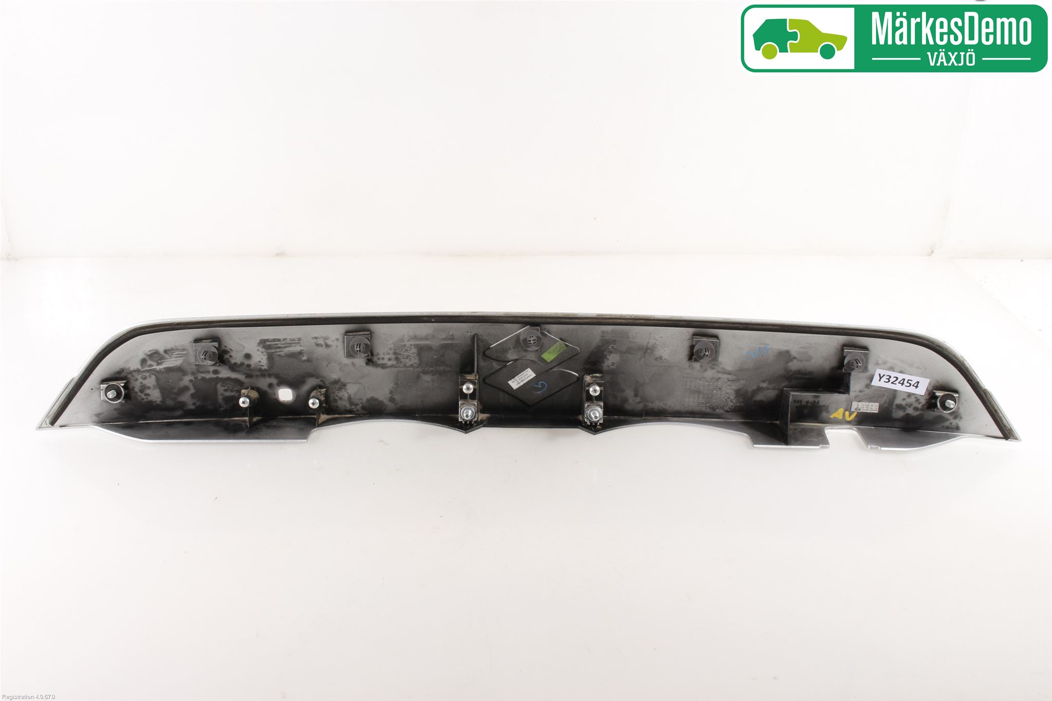 Suzuki SX4 S-CROSS 14-21 Refleksplate - Skiltplate