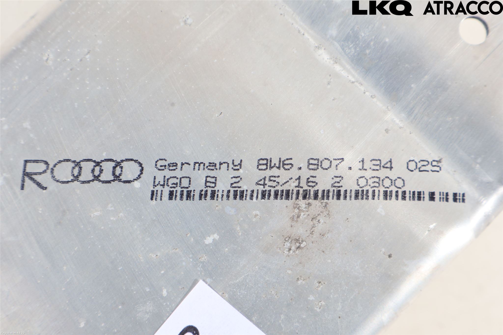 Audi A4/S4 B9 16-19 Støtfanger Foran Feste