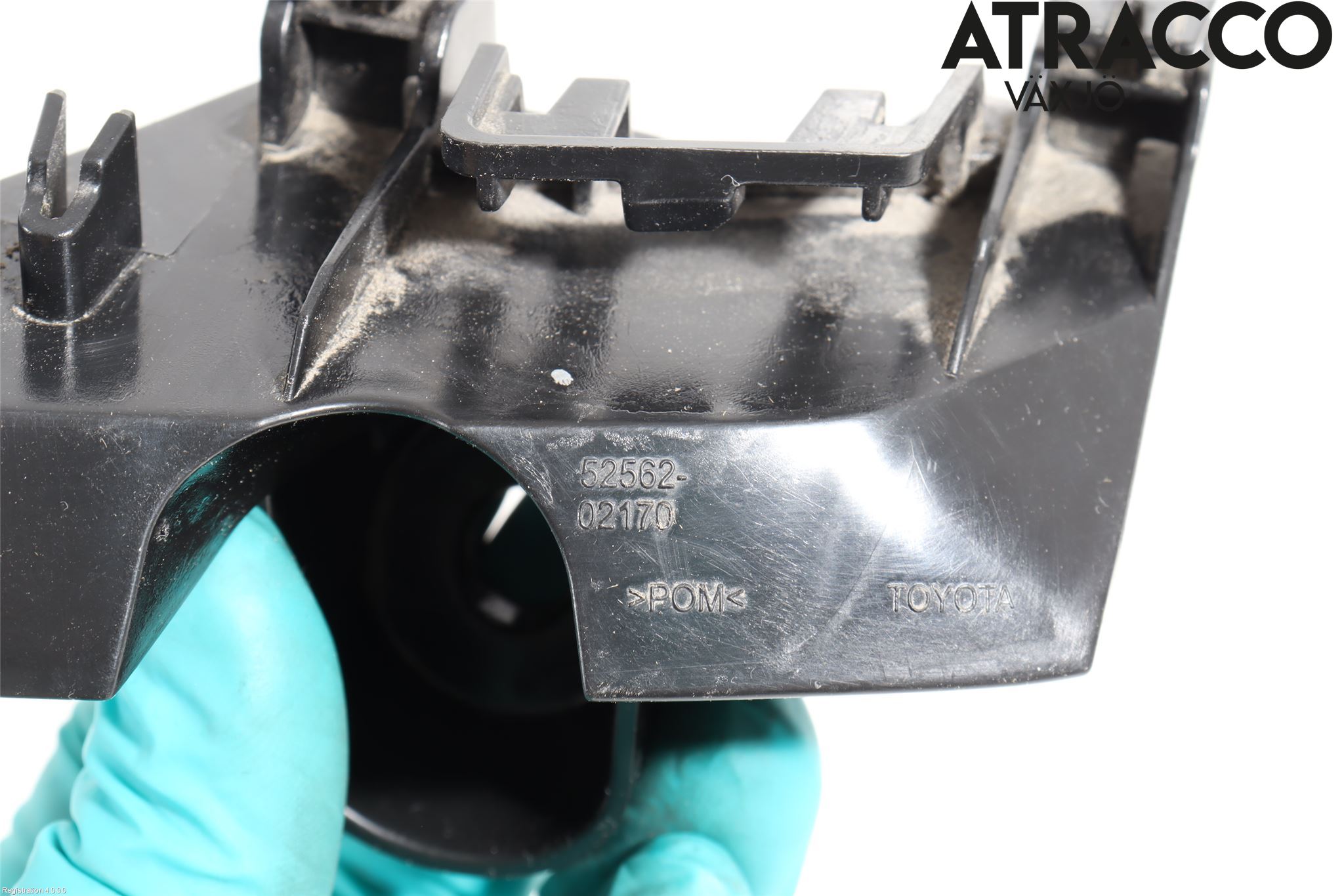 Toyota AURIS 13-19 Støtfangerfeste Bak Høyre