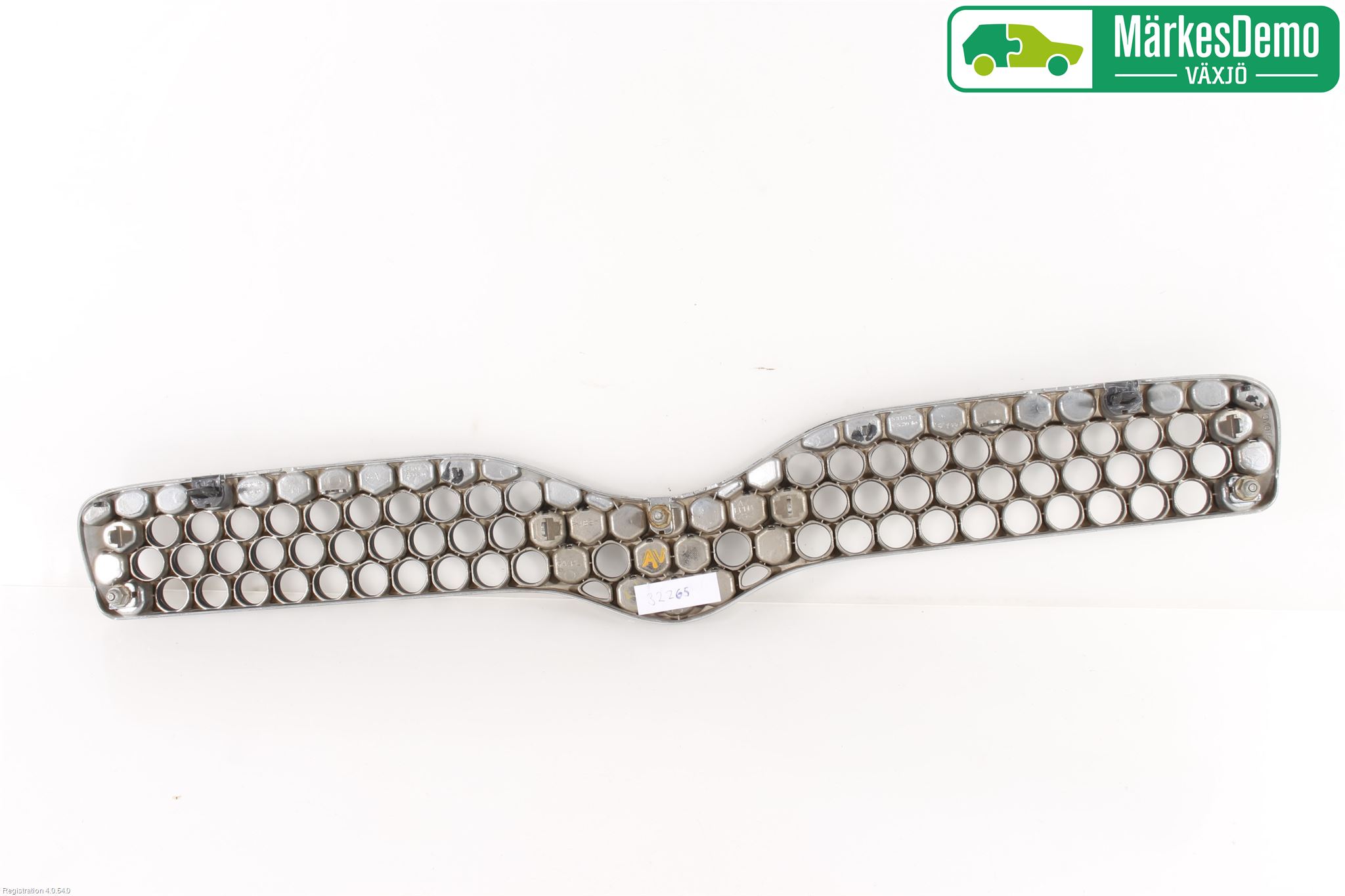 Toyota YARIS P1 99-03 Grill Komplett
