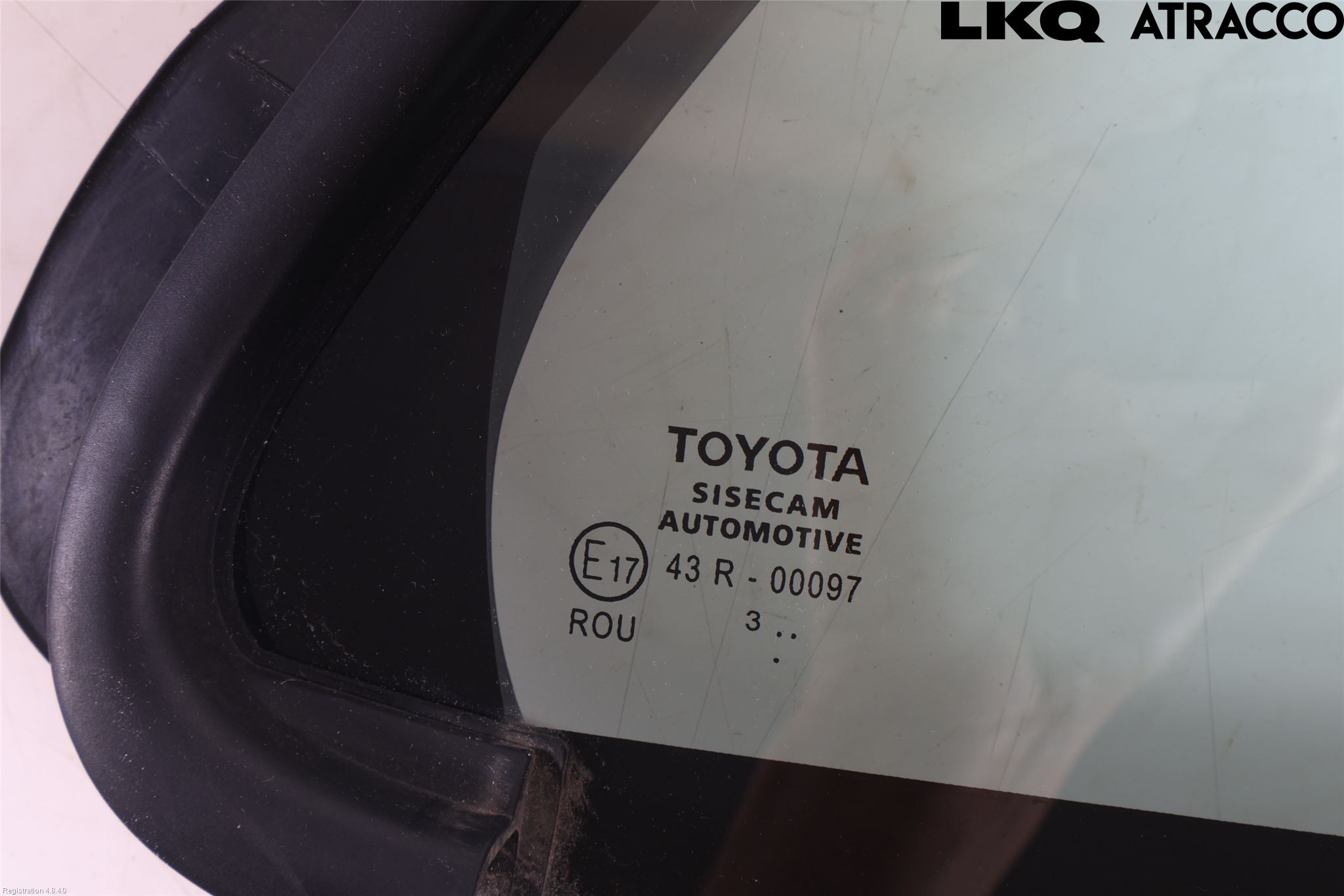 Toyota YARIS CROSS XP21 21- Dørrute Bak Høyre Trekant 4D