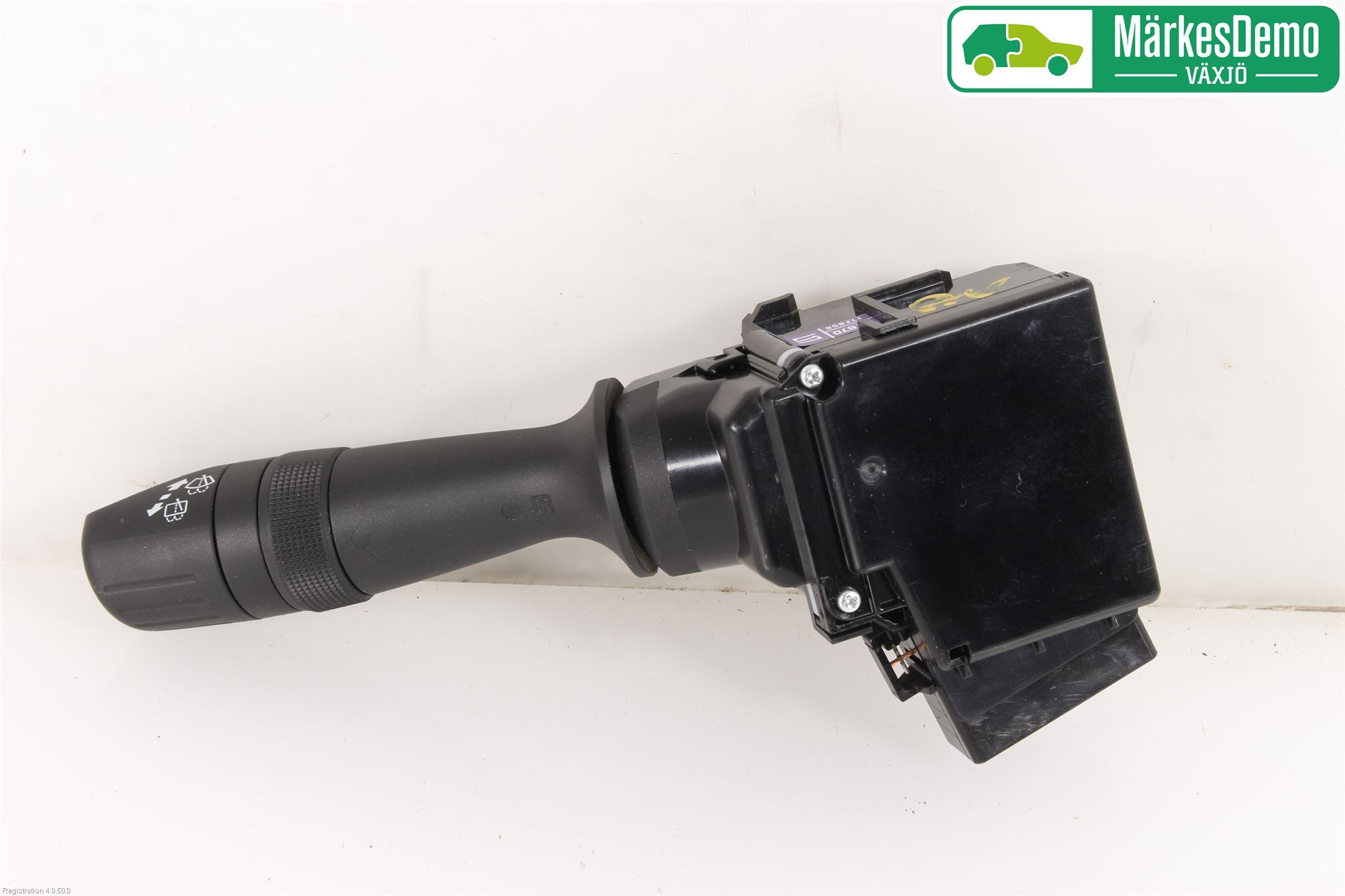 Toyota AURIS 13-19 Bryter Ratt Visker - Spyler