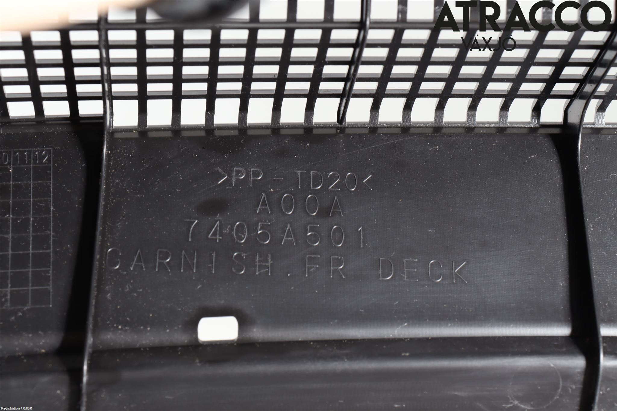 Mitsubishi SPACE STAR 13- Visker Deksel-Grill-Under Frr