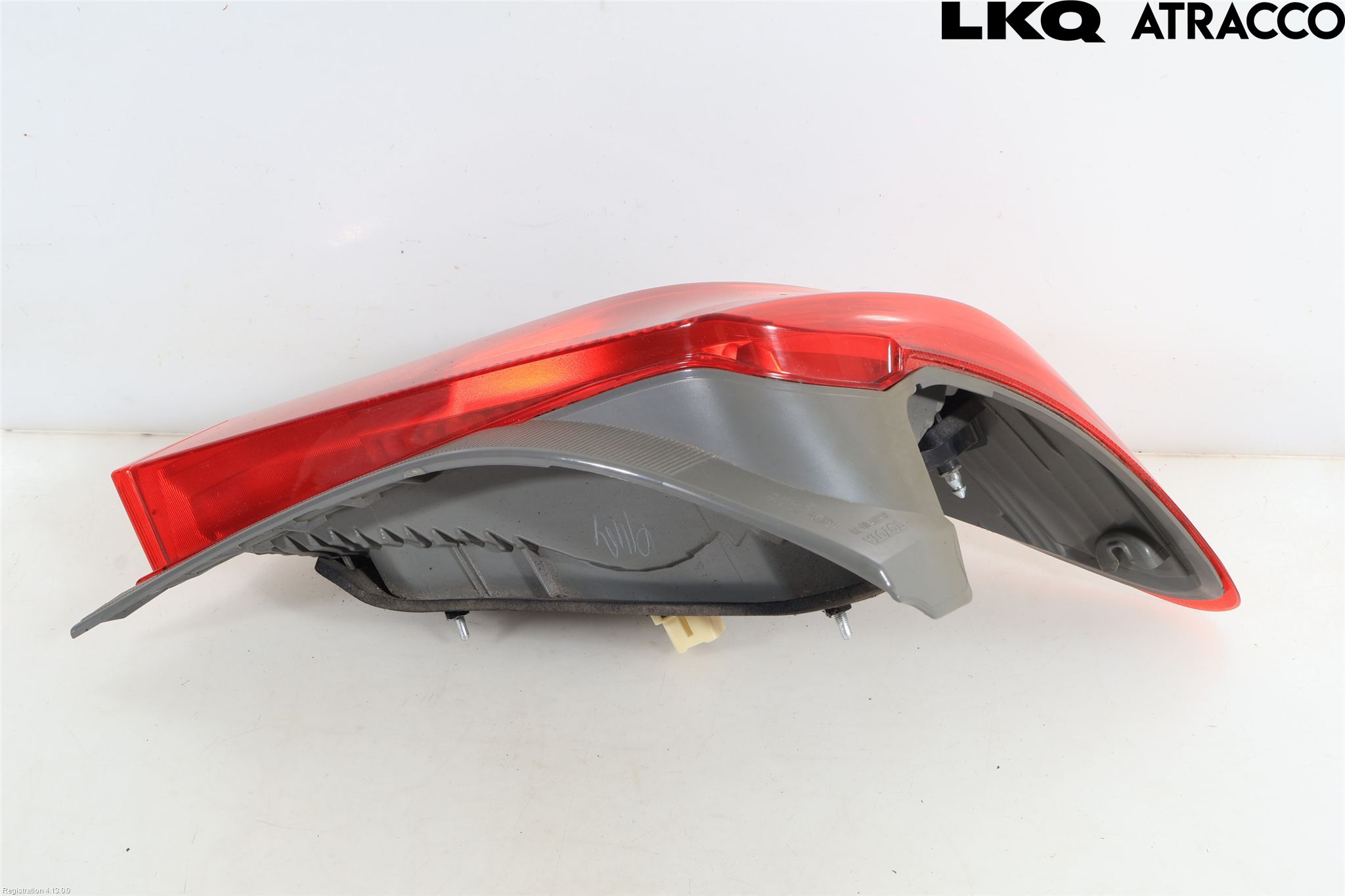 Toyota YARIS XP130 12-14 Baklykt Venstre