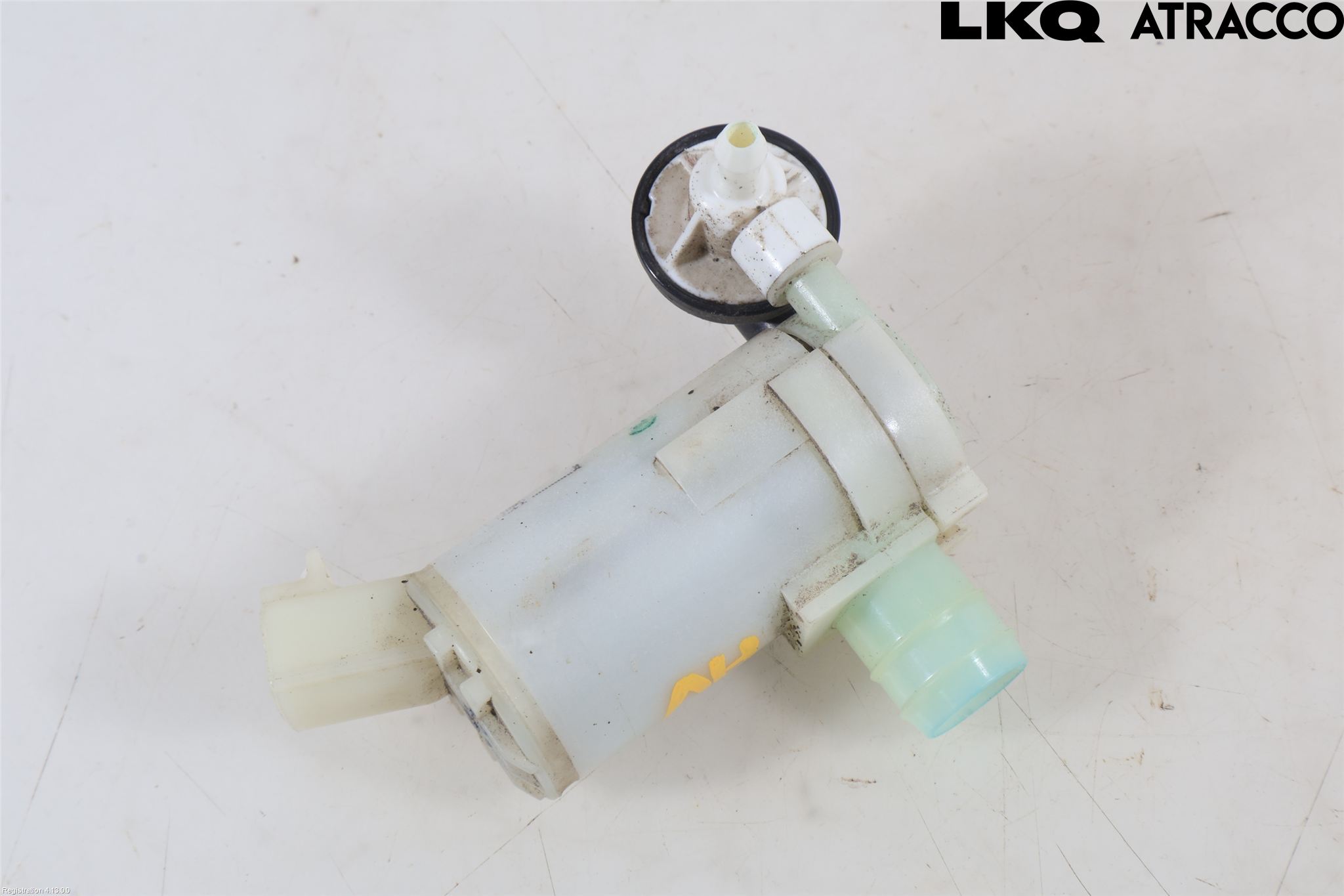 Mitsubishi OUTLANDER 13-21 Spylerpumpe Frontrute