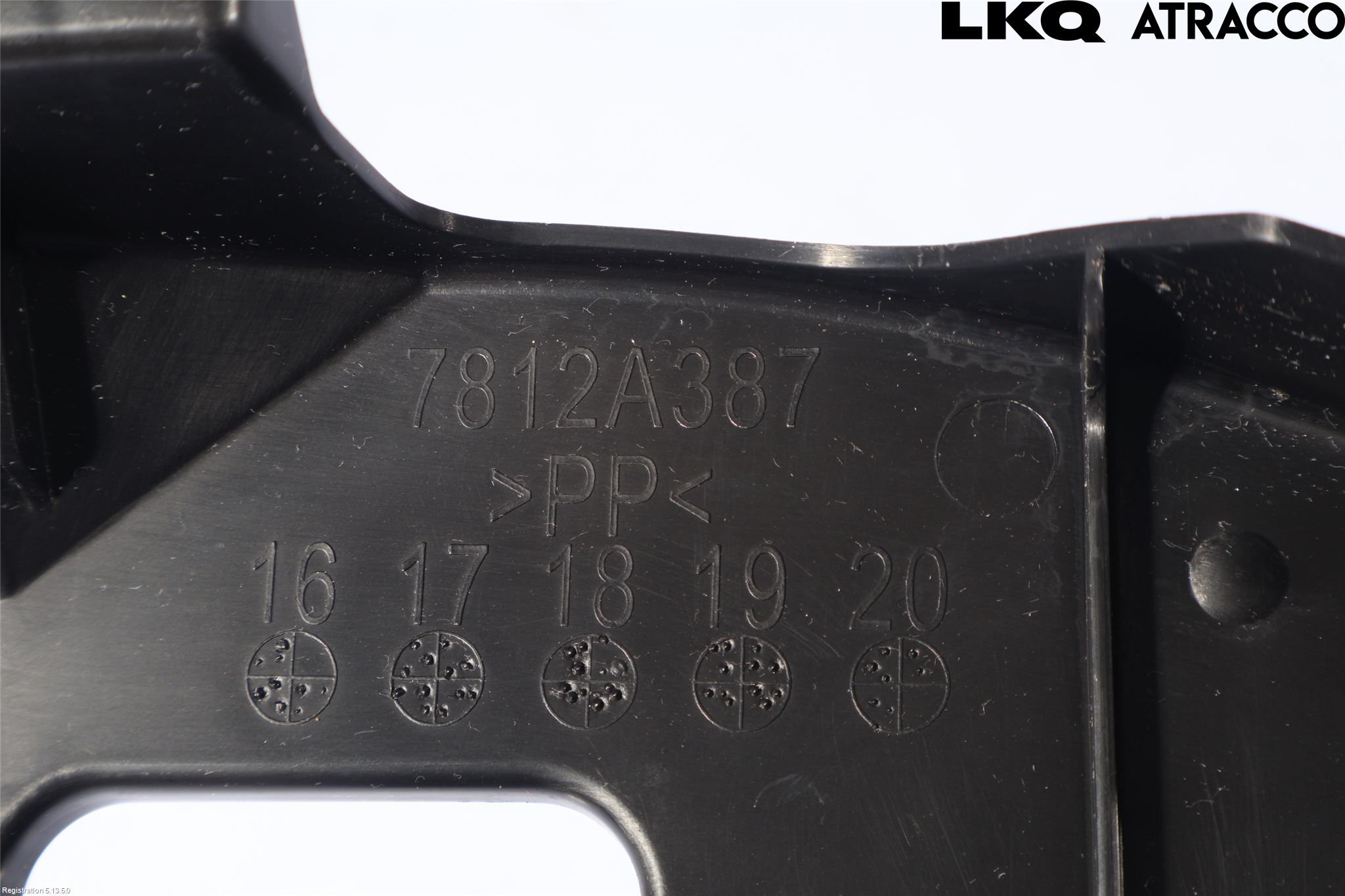 Mitsubishi OUTLANDER 13-21 Luftstyring Front