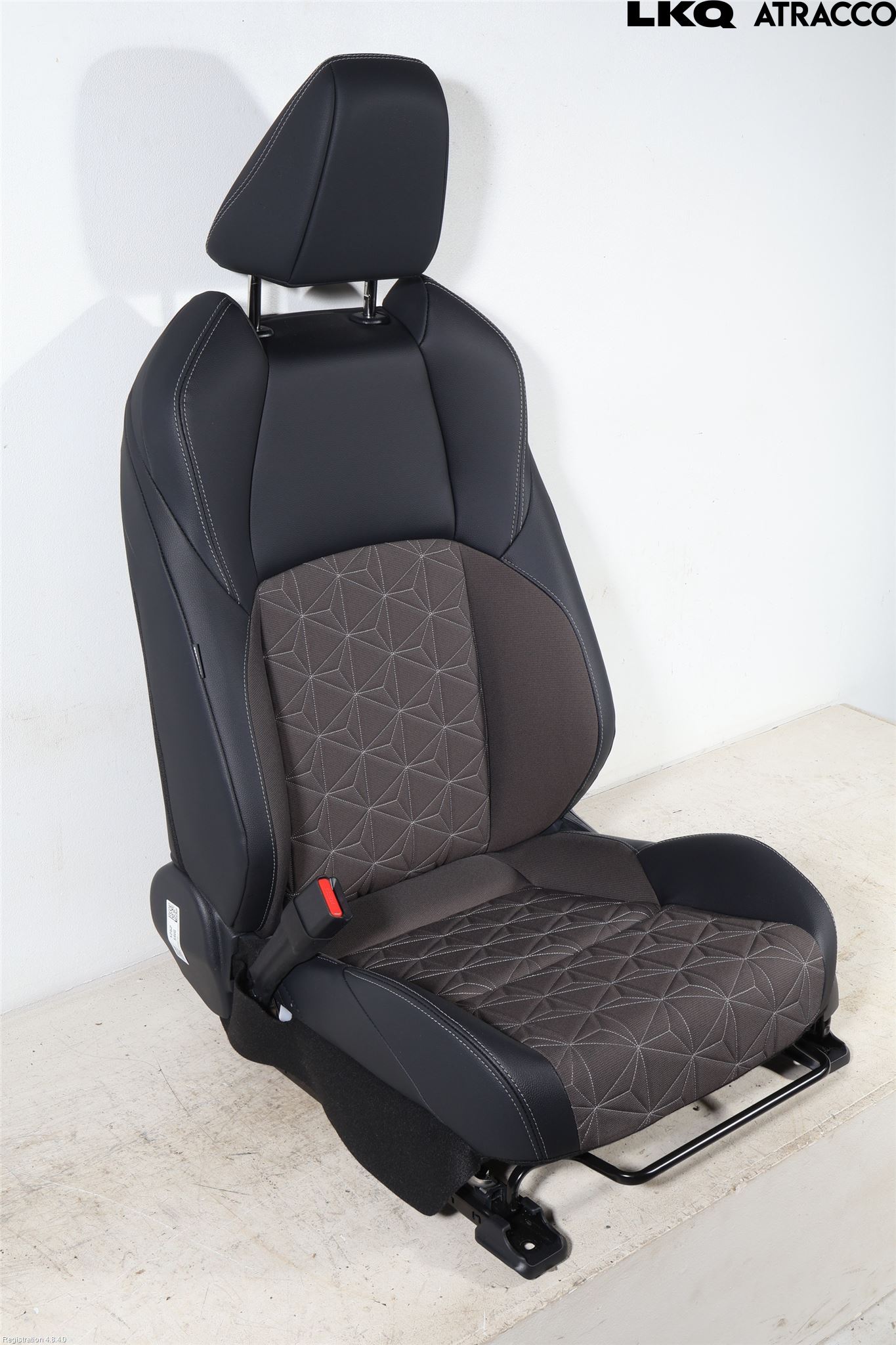 Toyota YARIS CROSS XP21 21- Innr Sete Foran Venstre