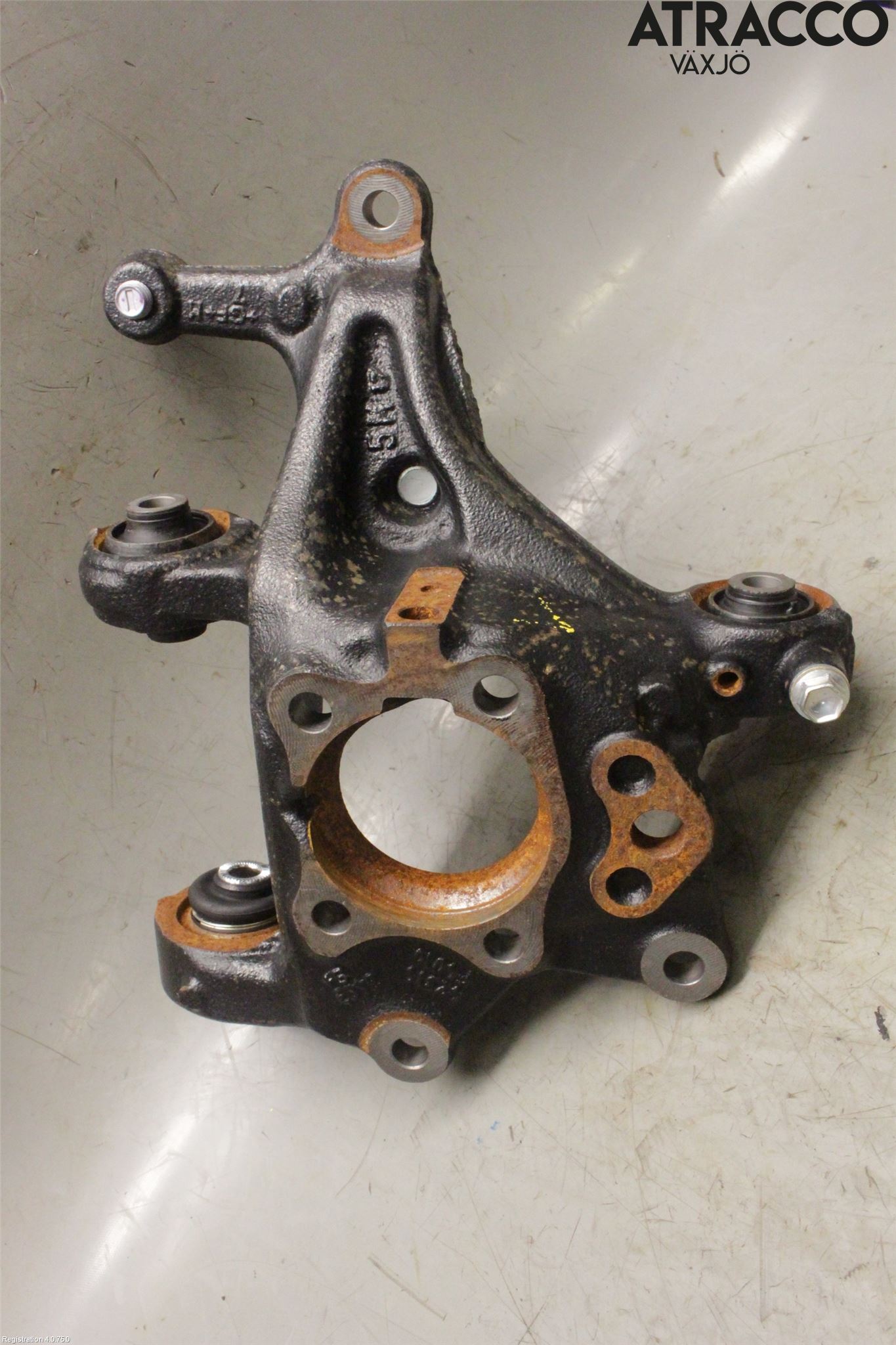 Toyota C-HR 16-23 Spindel Vb