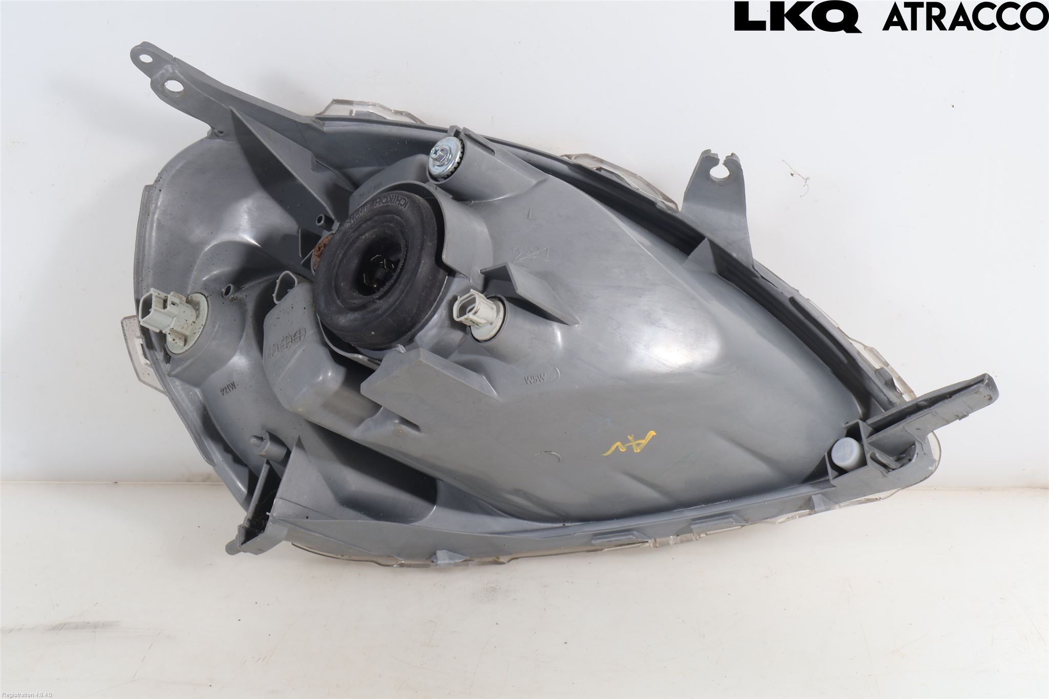 Toyota YARIS P1 99-03 Frontlykt Venstre