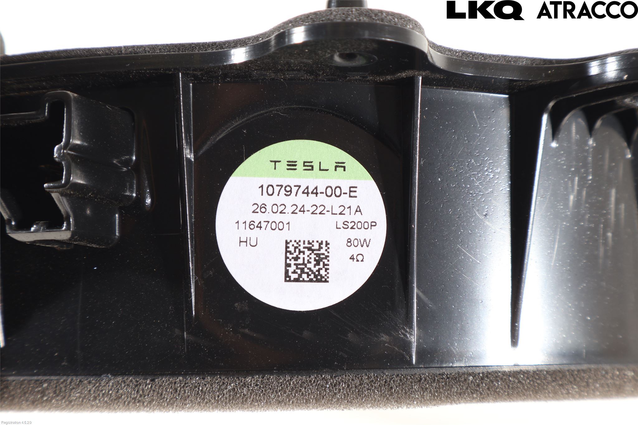 Tesla MODEL Y 21- Innr Høyttaler