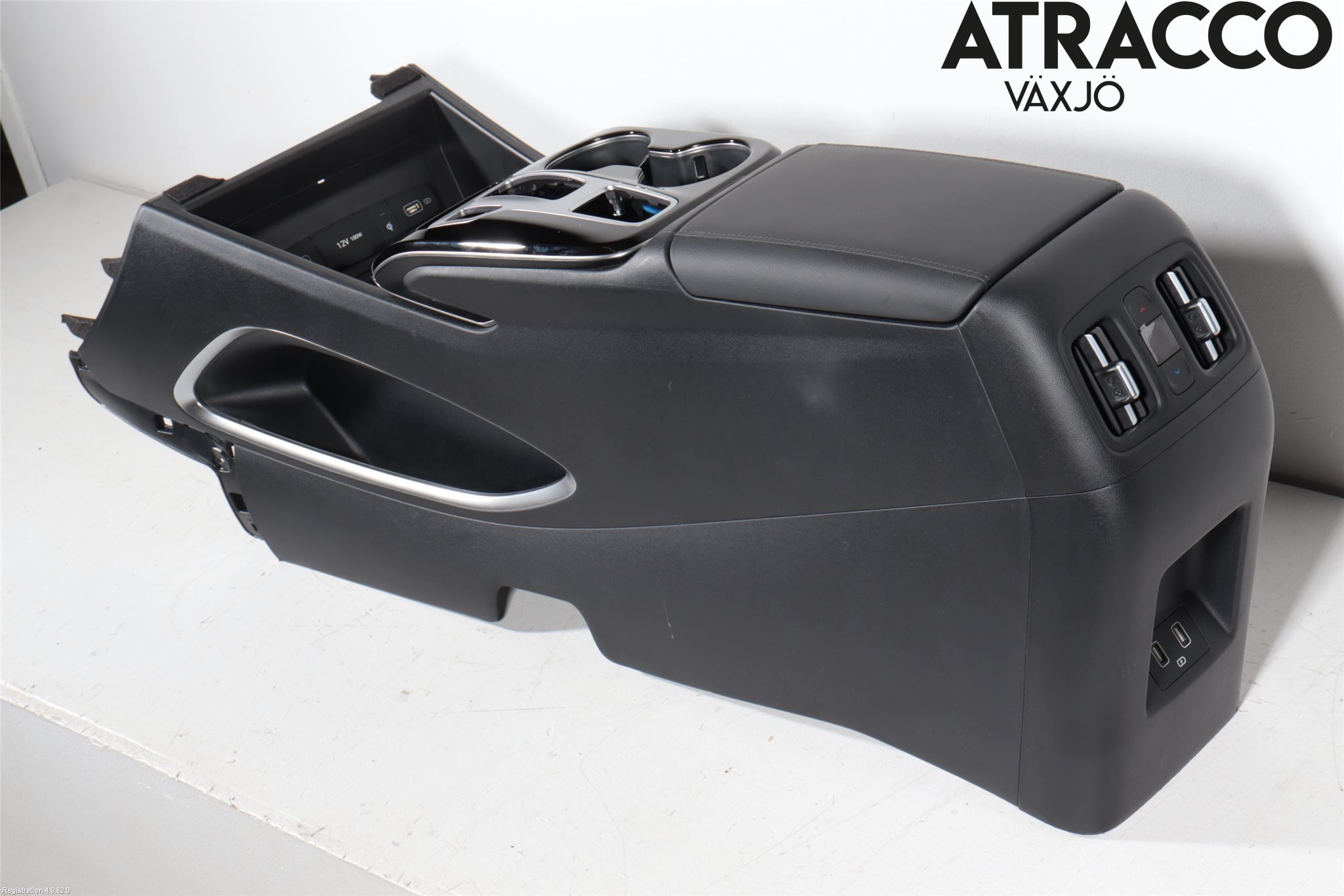 Hyundai TUCSON 05- Instrumentkonsoll Gulv