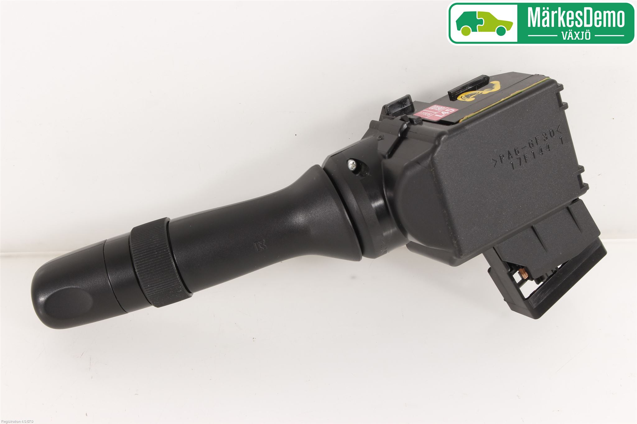 Toyota YARIS XP130 15-20 Bryter Ratt Visker - Spyler