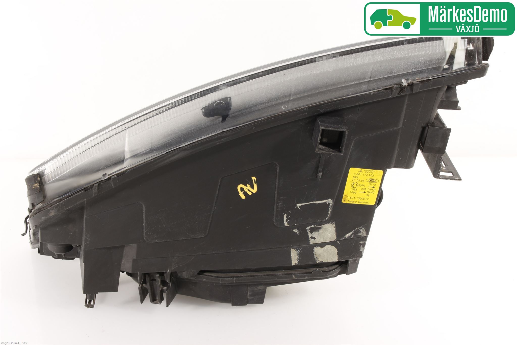 Ford MONDEO     01-06 Frontlykt Høyre