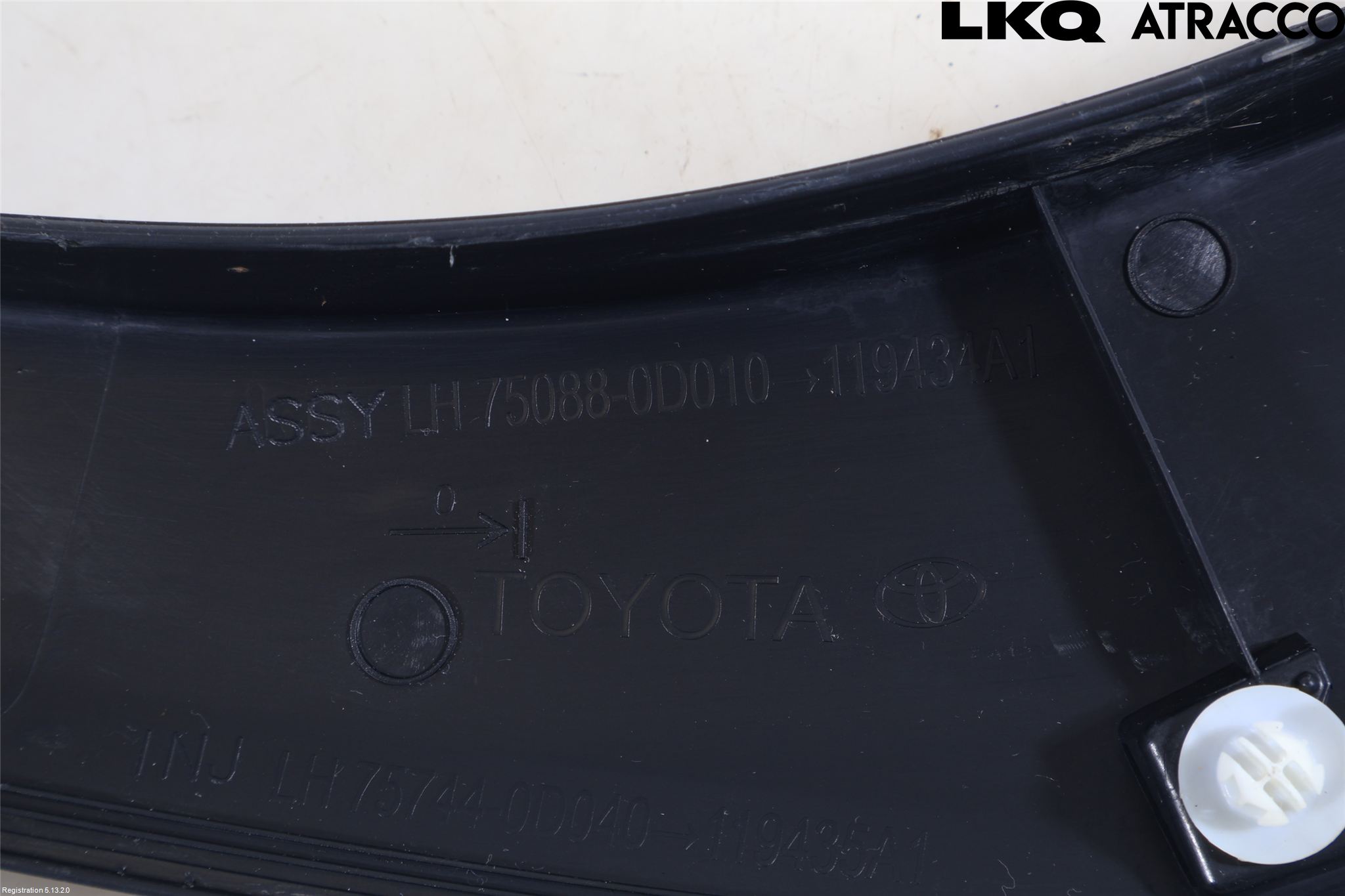 Toyota YARIS CROSS XP21 21- Skjerm Bredder