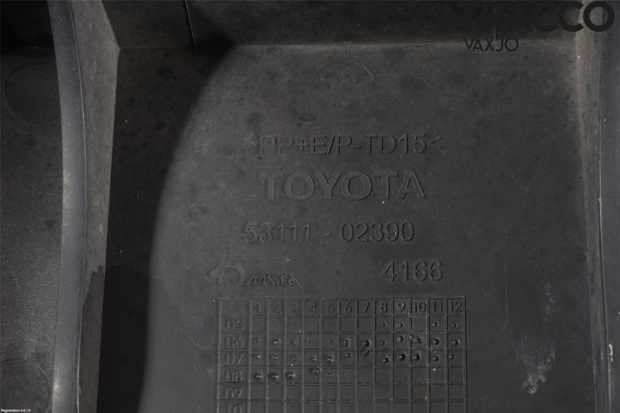 Toyota AURIS 07-09 Grill Komplett