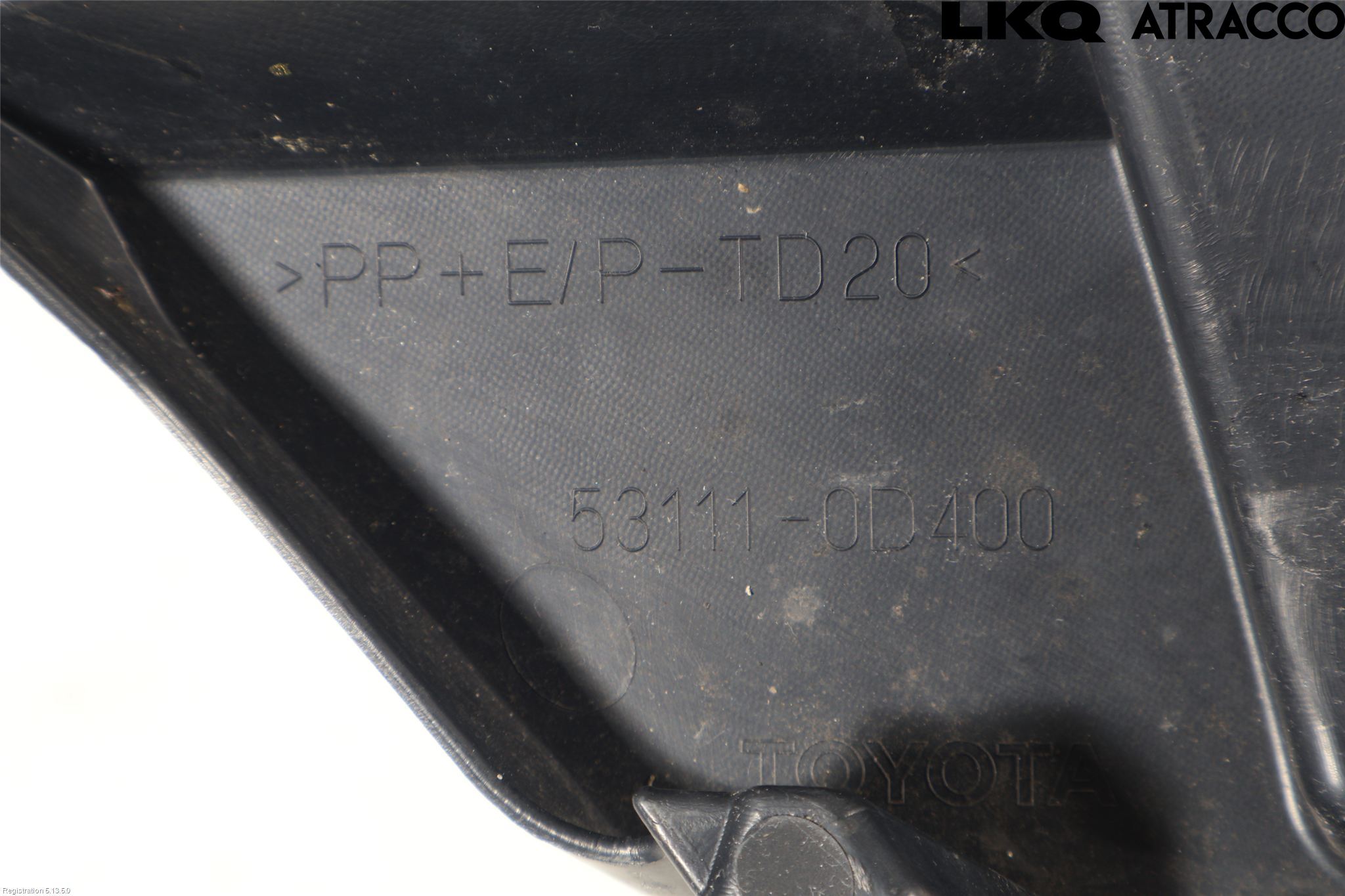 Toyota YARIS XP130 12-14 Grilldel Midt