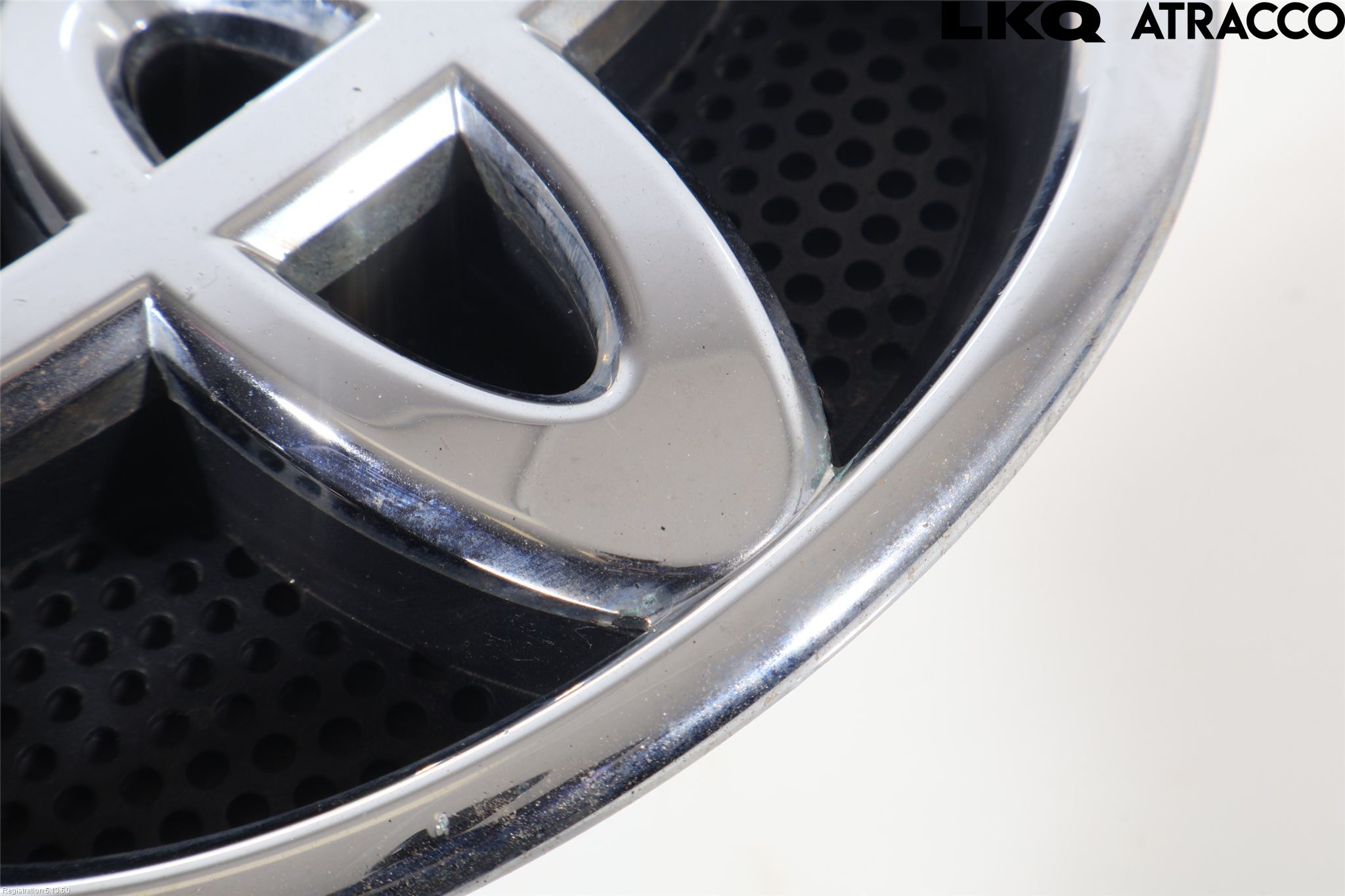 Toyota AURIS 10-12 Emblem