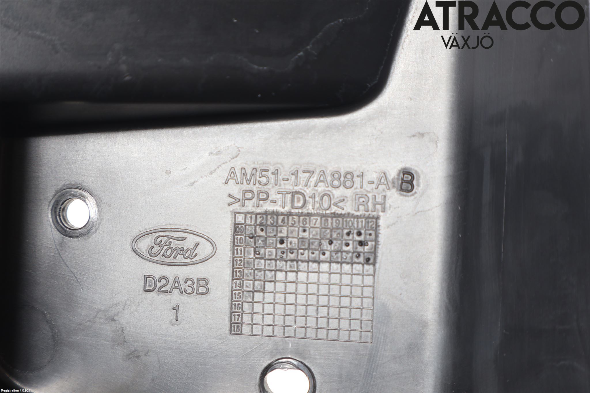 Ford GRAND C-MAX  11-14 Støtfangerfeste Bak Høyre