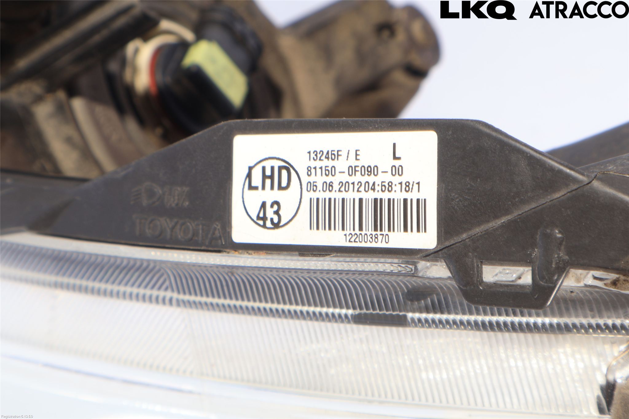 Toyota VERSO 09-18 Frontlykt Venstre