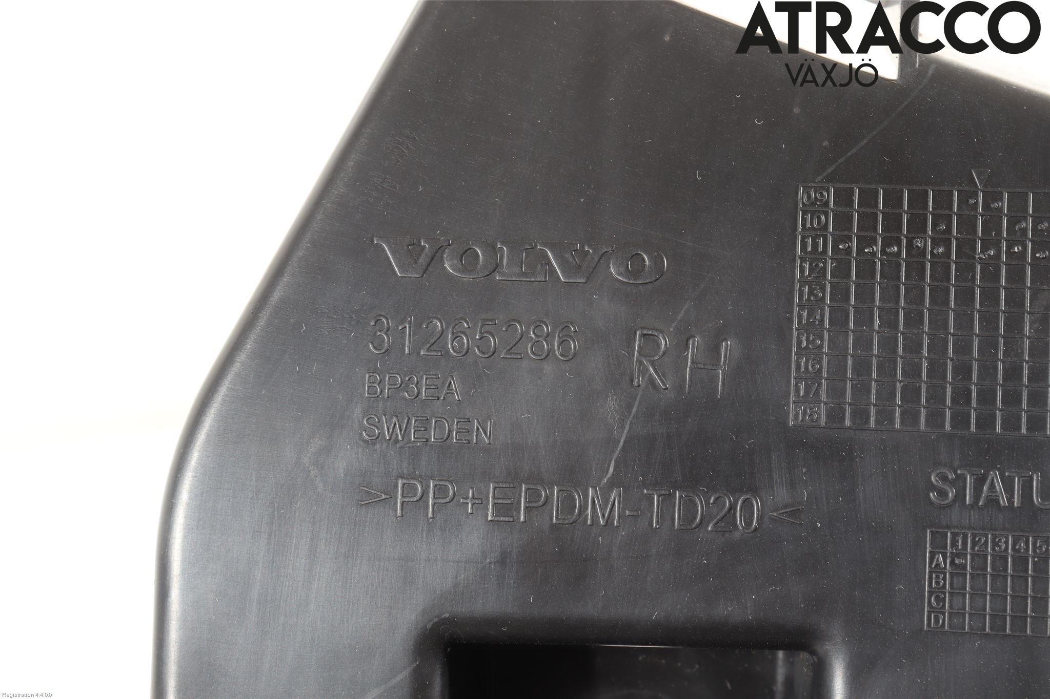 Volvo V60 11-13 Støtfangerfeste Bak Høyre