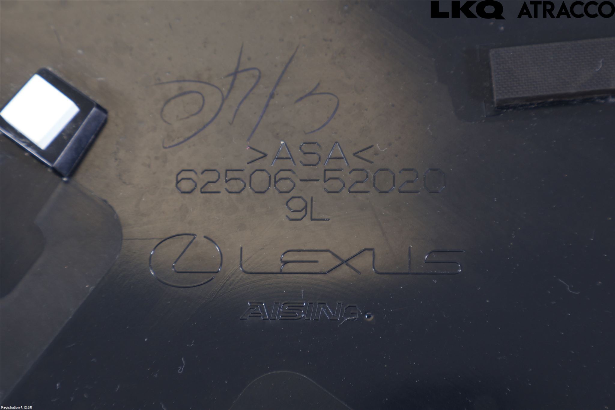 Lexus LBX 24- List Venstre Side