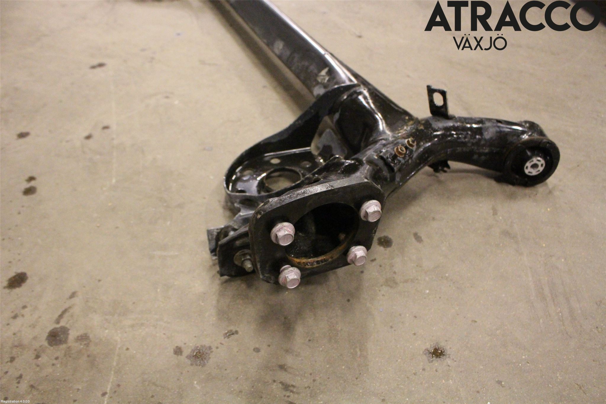 Toyota YARIS XP130 15-20 Bakaksel Feste Travers-Ramme