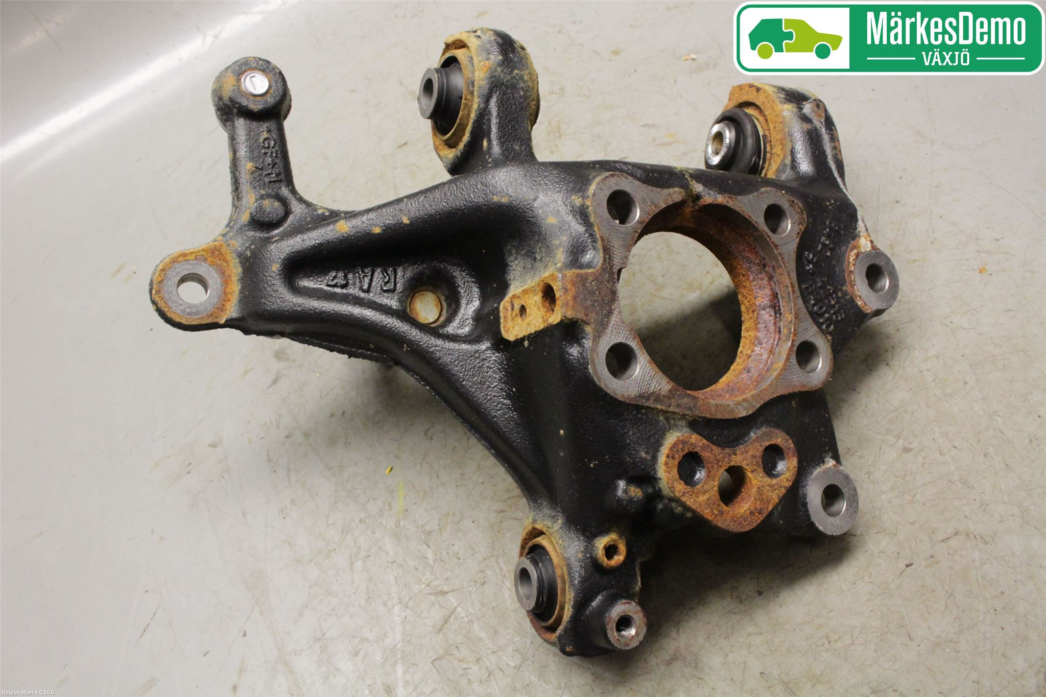 Toyota C-HR 16-23 Spindel Hb