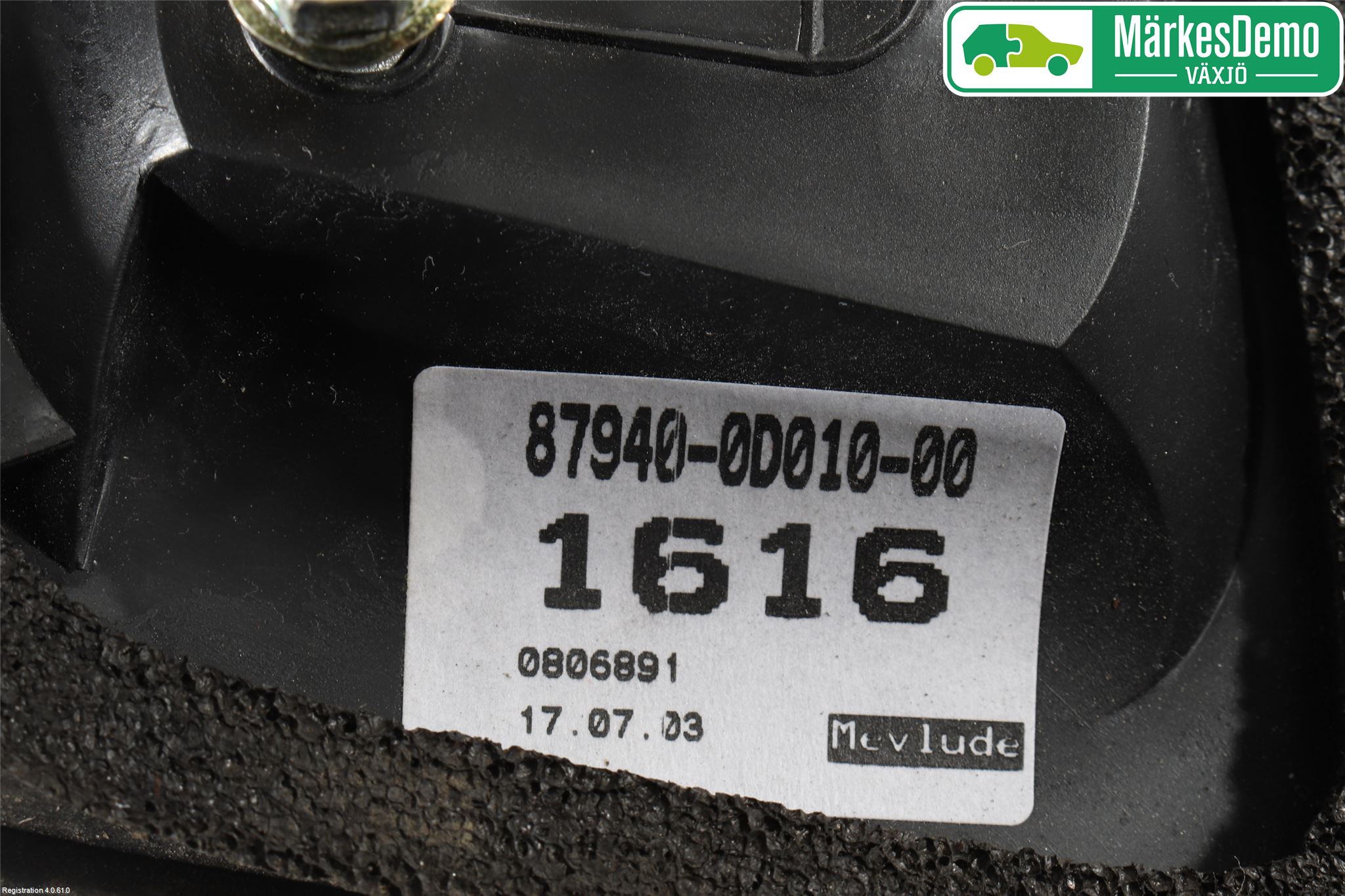 Toyota YARIS P1 03-05 Speil V M-Innvjustering