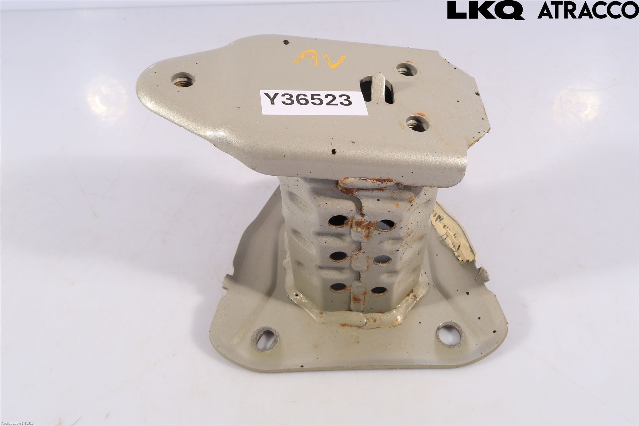 Toyota COROLLA 19- Støtfanger Bak Feste