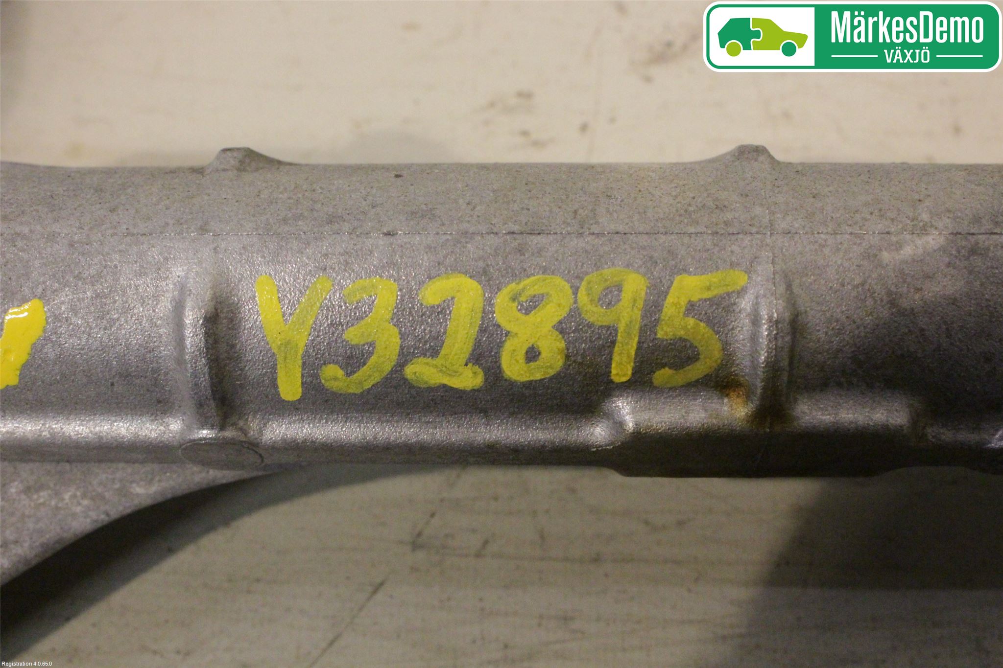 Mitsubishi OUTLANDER 13-21 Servo Snekke - Tannstang
