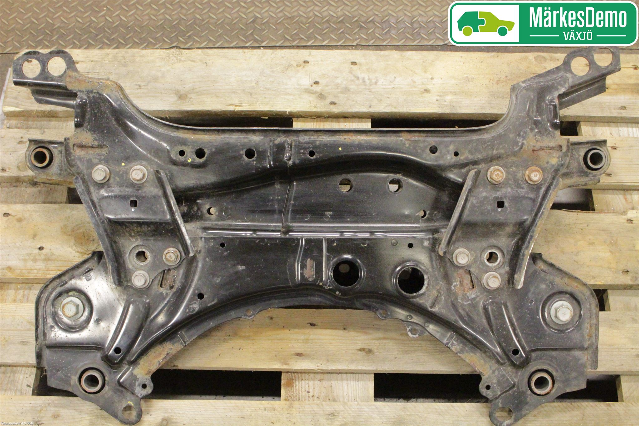 Toyota AVENSIS 09-15 Forstillingsbjelke(Tvergående)