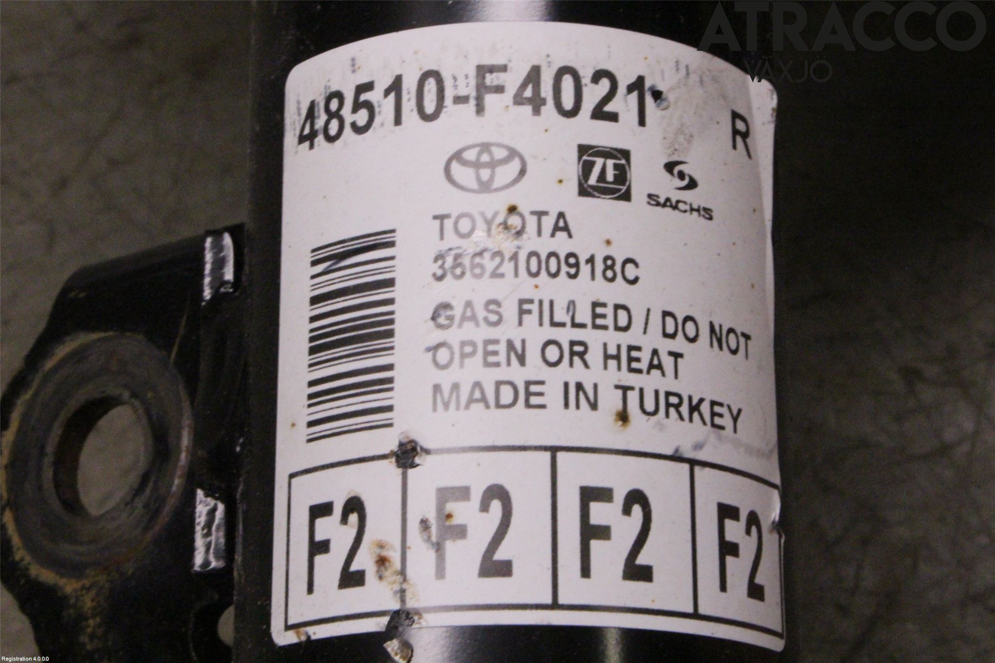 Toyota C-HR 16-23 Fjærbein Foran Høyre