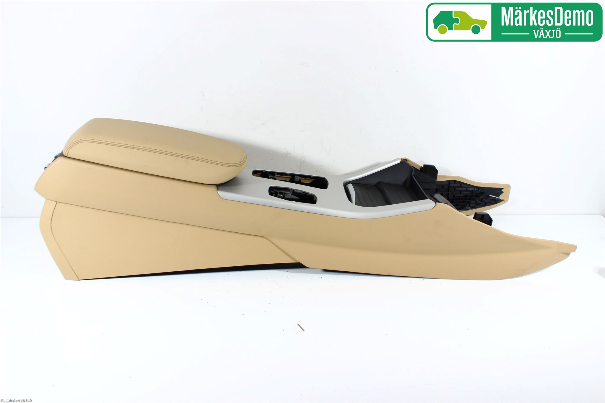 BMW X3 F25 10-17 Instrumentkonsoll Gulv