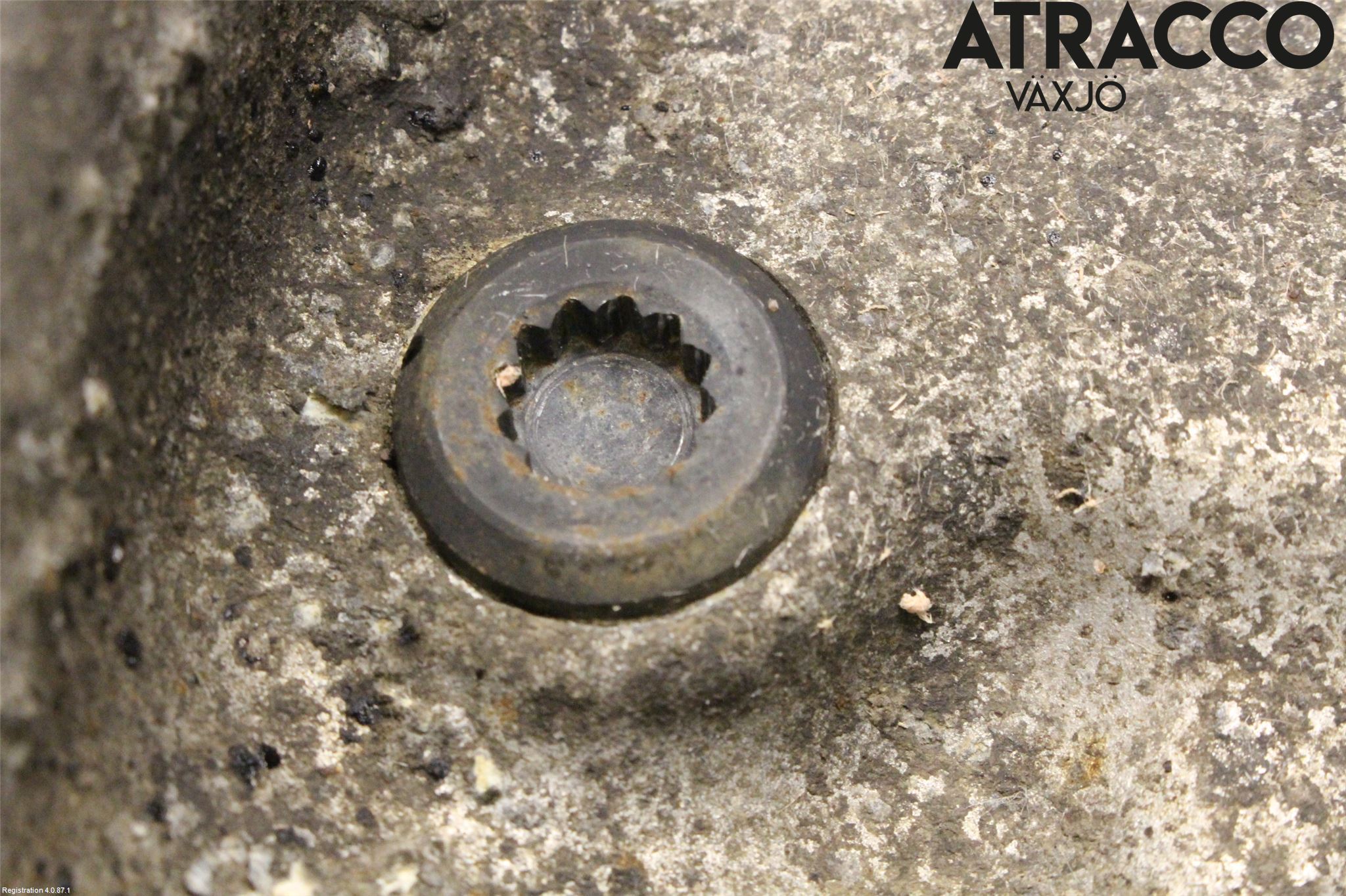 BMW 5 F10/F11/F18 09-17 Spindel Vf