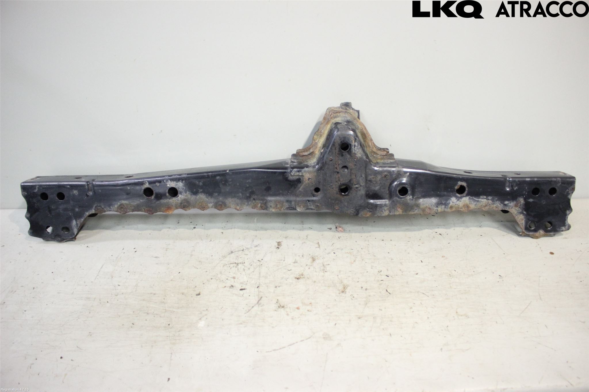 Toyota AURIS 13-19 Motorbjelke (Langs Gående )