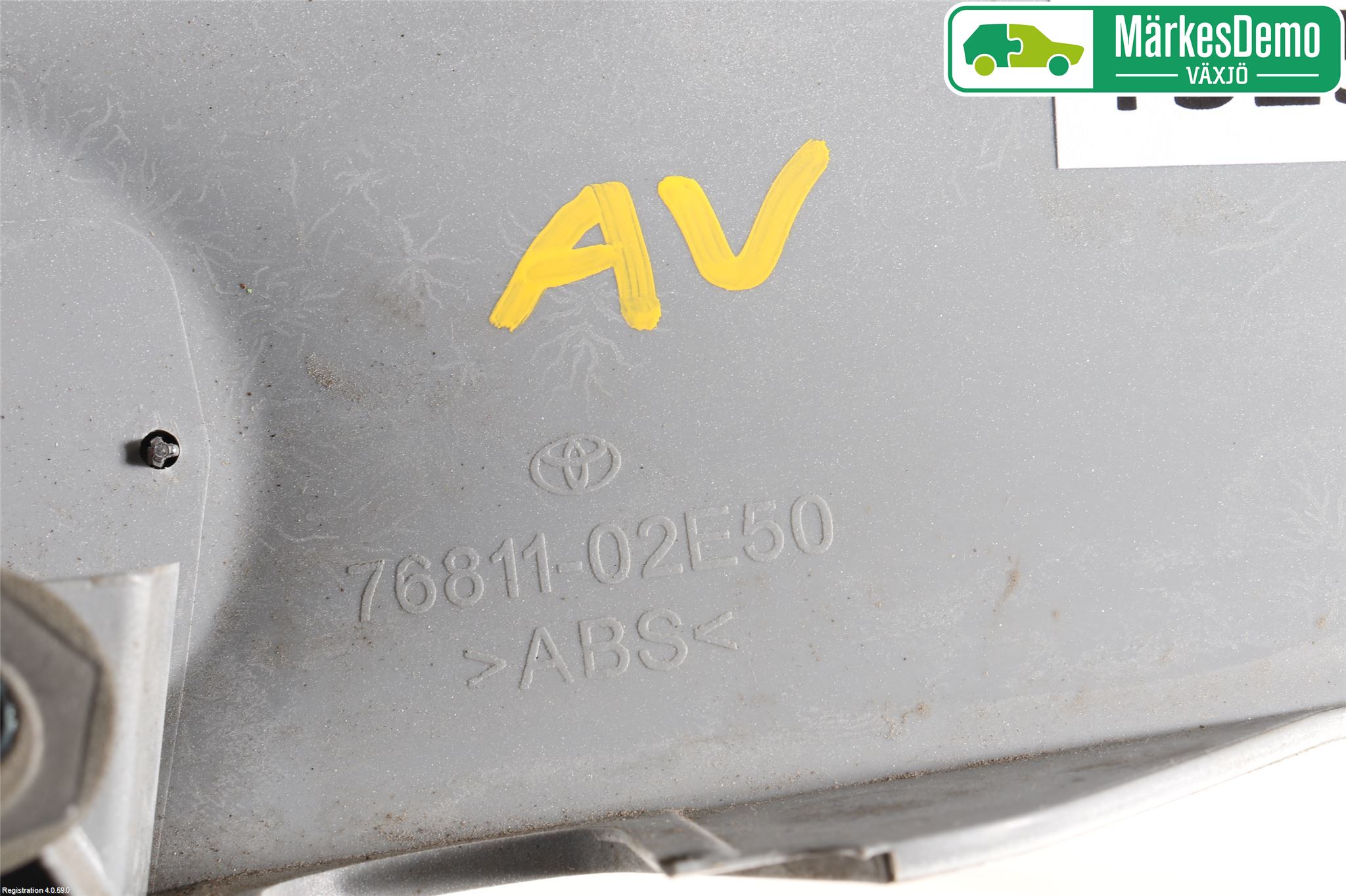 Toyota AURIS 13-19 Refleksplate - Skiltplate