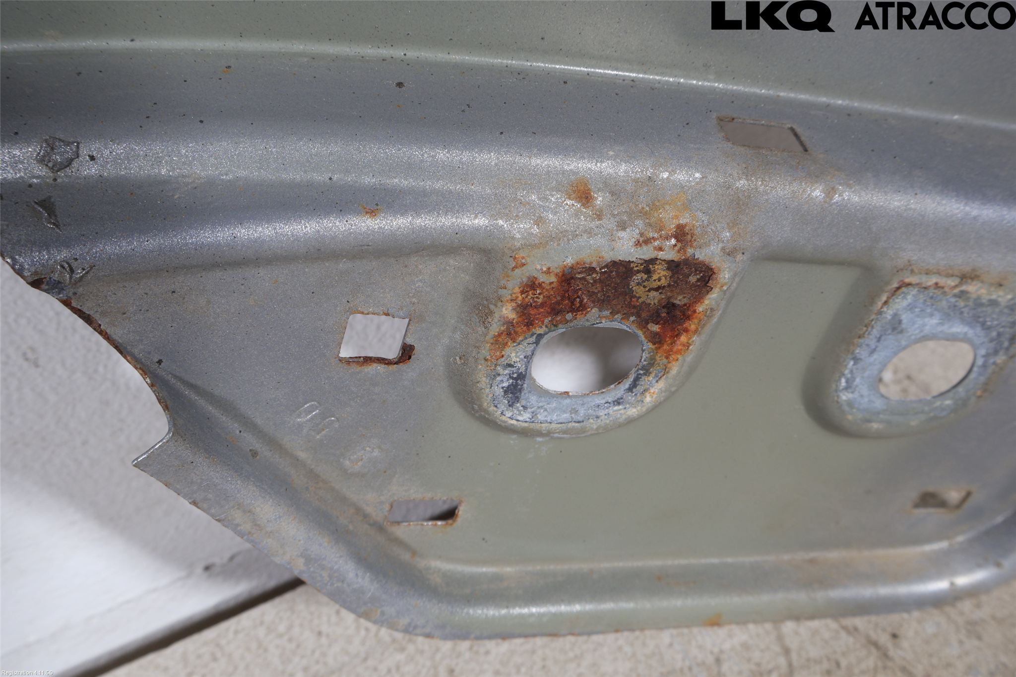 Volkswagen VW CADDY      04-10 Skjerm Foran Venstre