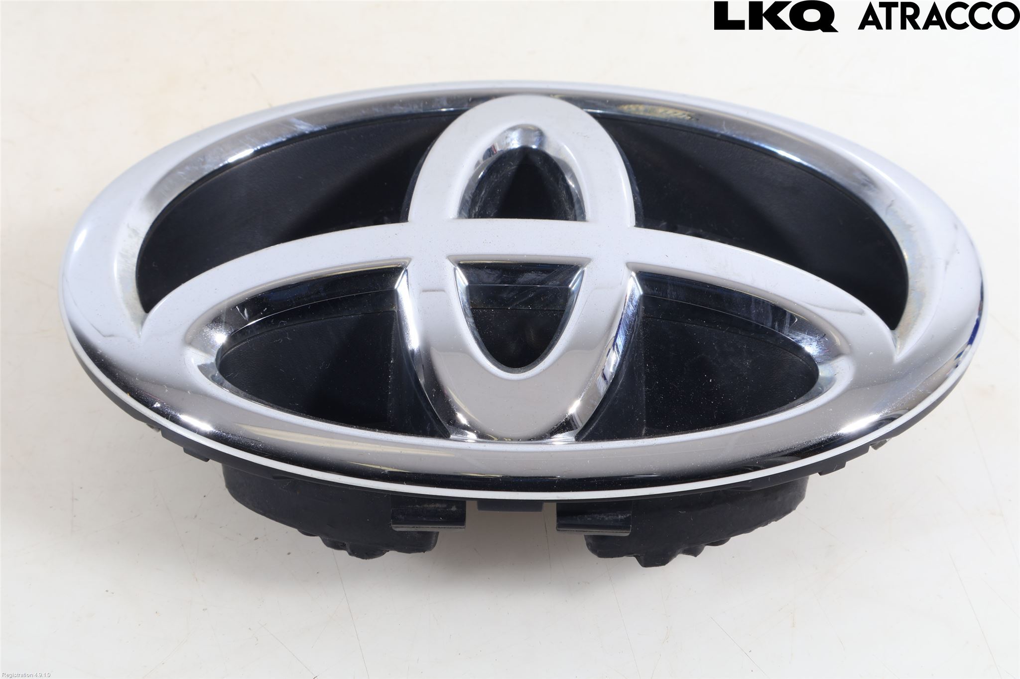 Toyota AURIS 10-12 Emblem