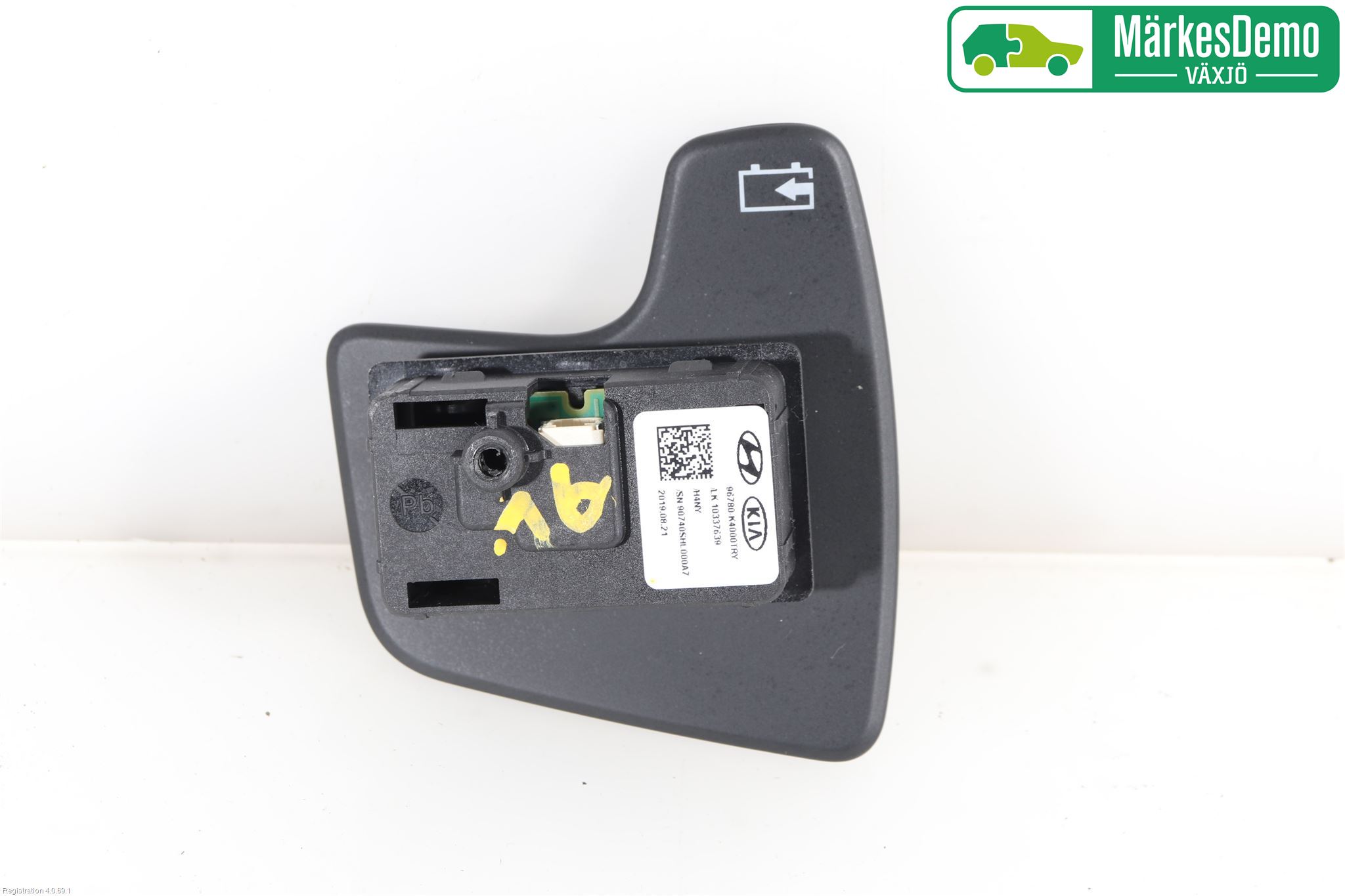Hyundai KONA/ELECTRIC OS 18-23 Bryter Ratt Radio-Stereo