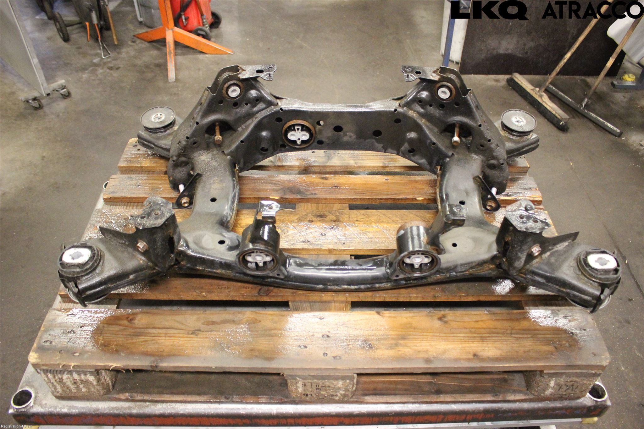 Mazda CX-60 22- Bakaksel Feste Travers-Ramme