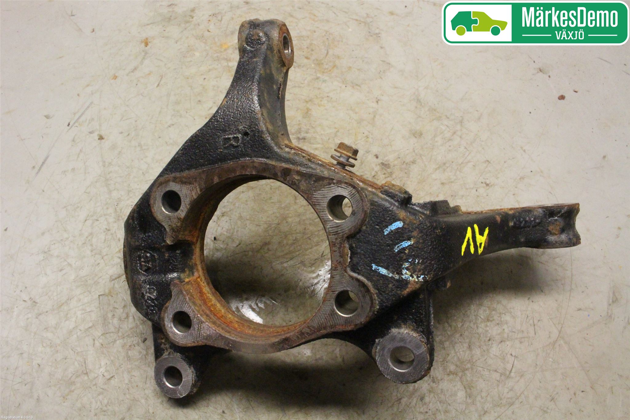 Toyota AVENSIS 16-18 Spindel Hf