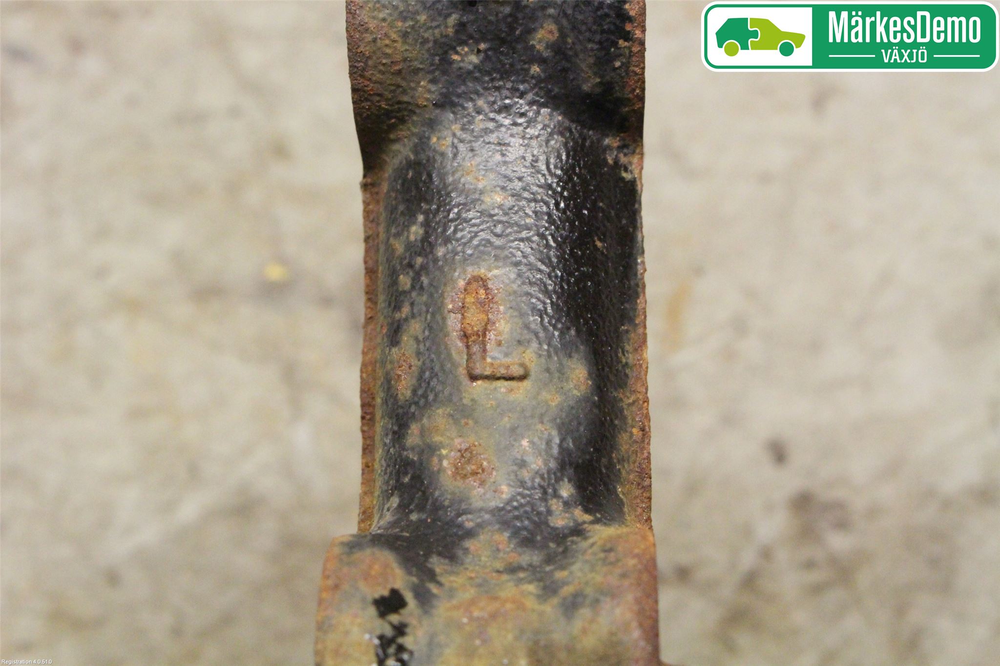 Toyota AURIS 13-19 Spindel Vf