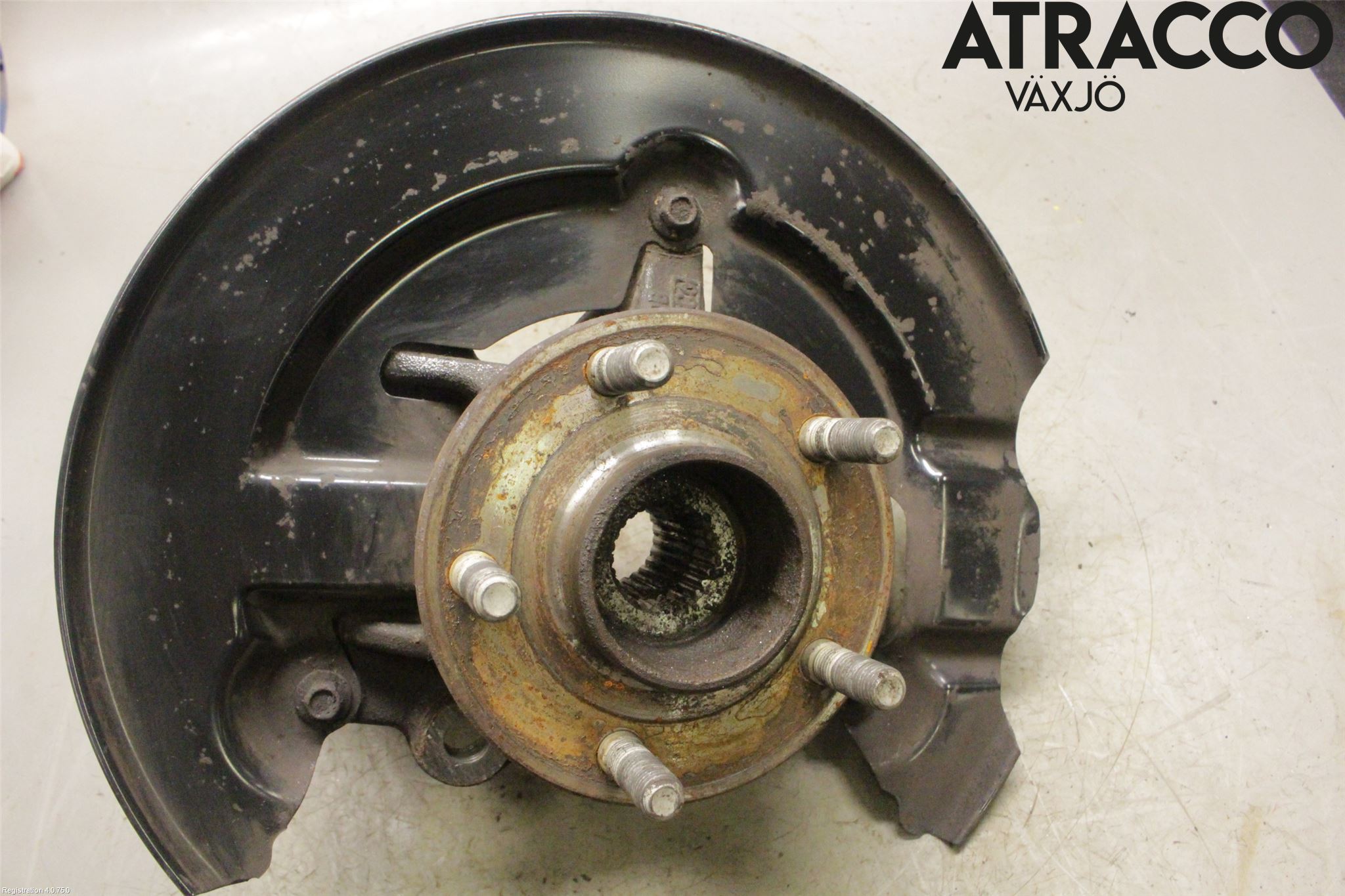 Ford FOCUS 11-14 Spindel Vf