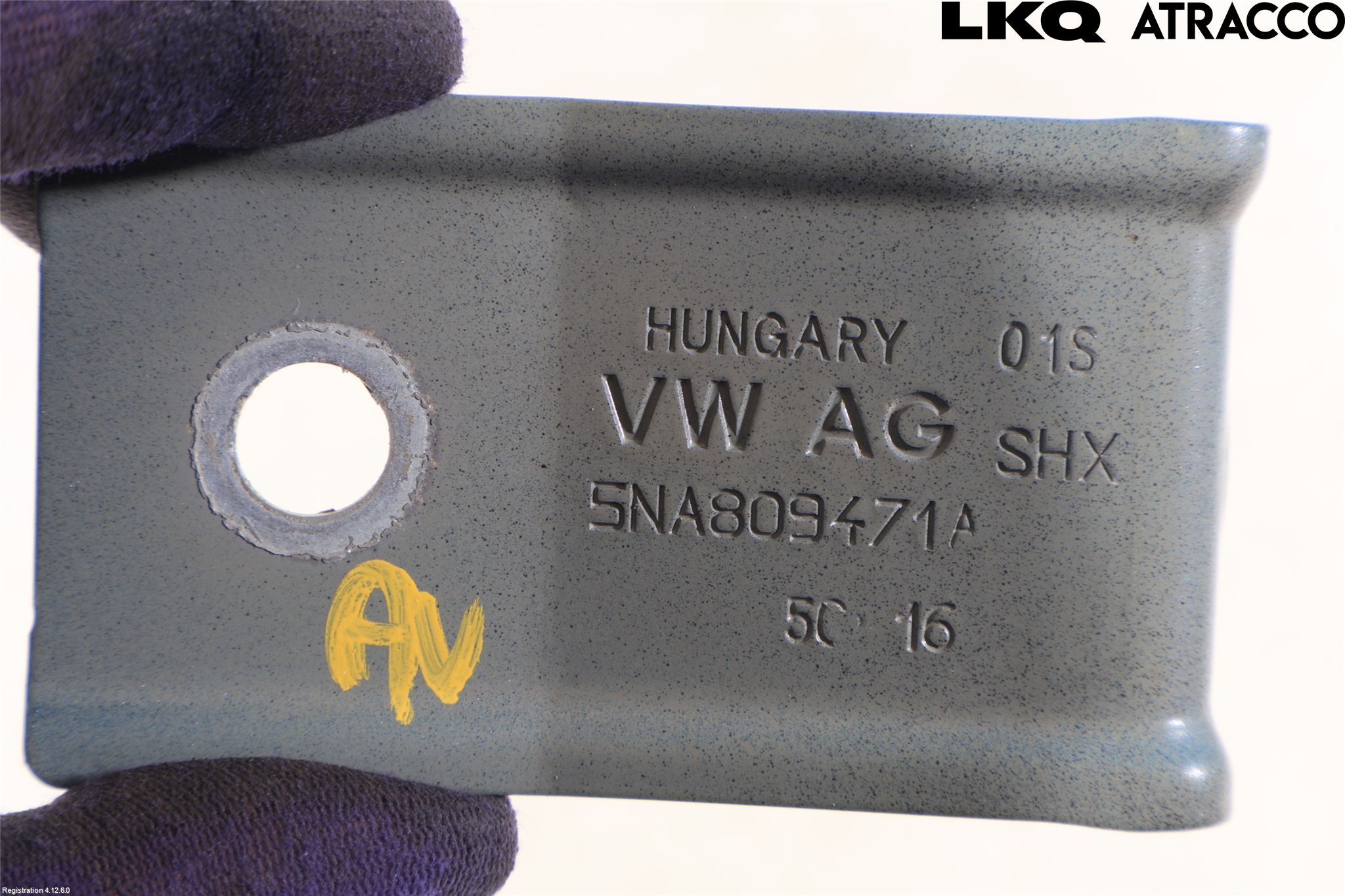 Volkswagen VW TIGUAN 16-24 Fenderfeste Foran Høy