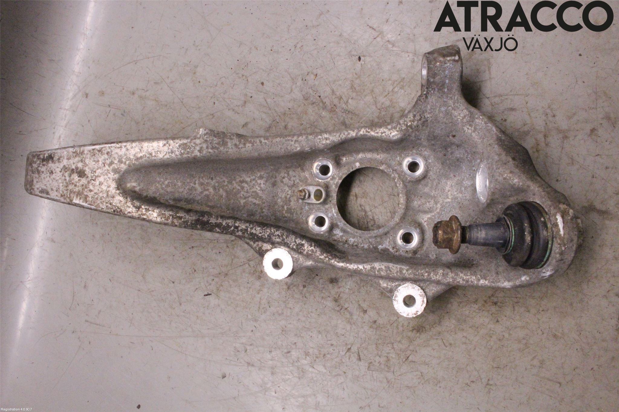 BMW 5 F10/F11/F18 09-17 Spindel Vf