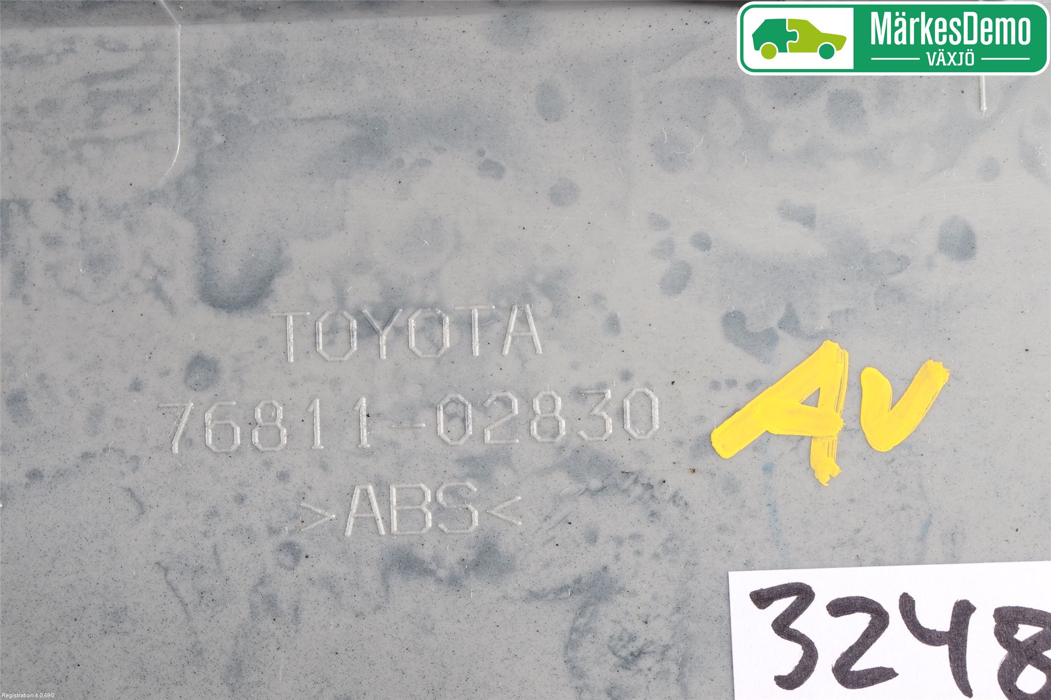 Toyota AURIS 13-19 Refleksplate - Skiltplate
