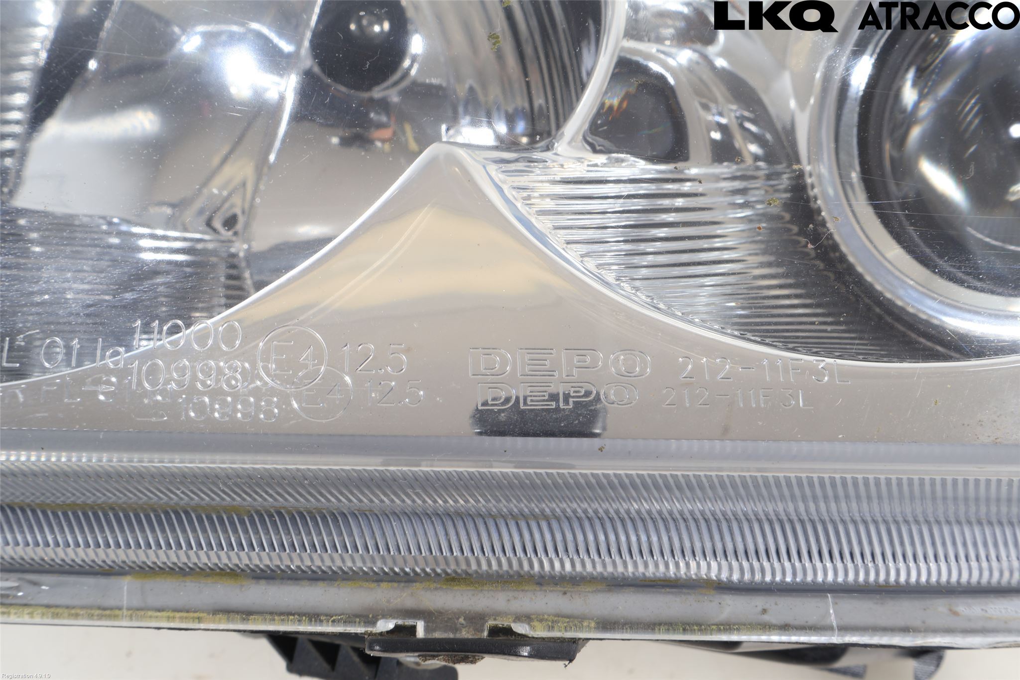 Toyota AVENSIS 03-06 Frontlykt Venstre