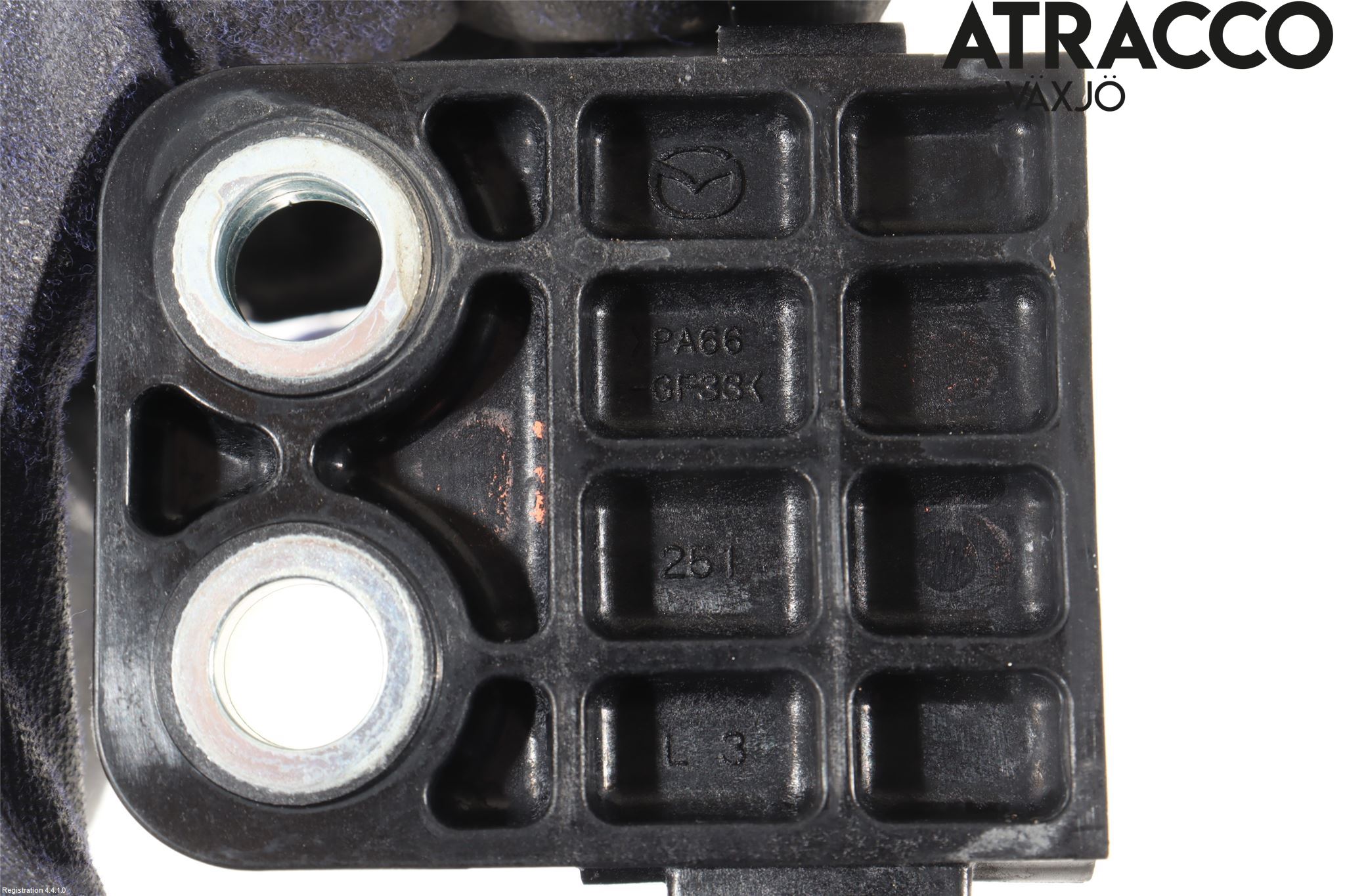Mazda 3 IV 19- Radiator Feste - Ramme - Bjelk